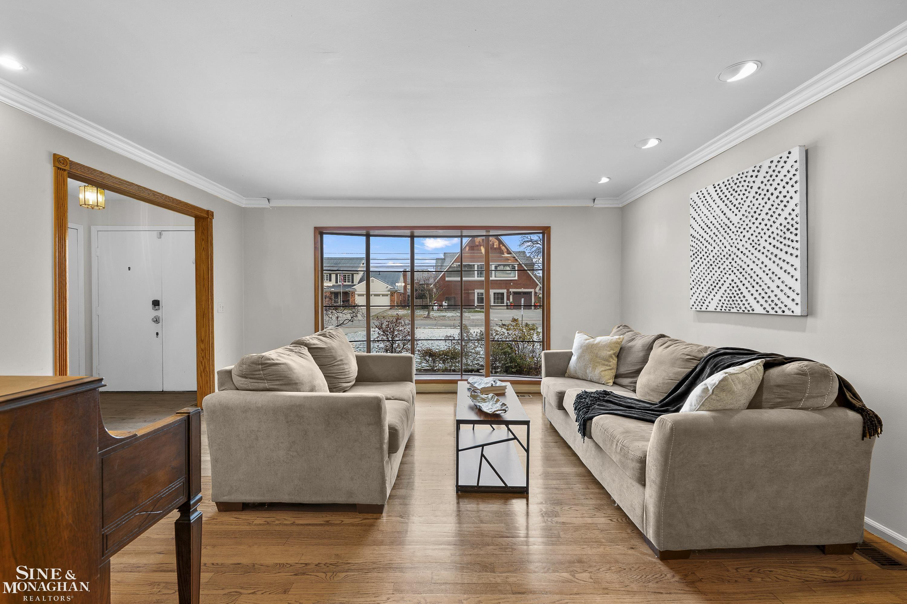 65 Vernier Road, Grosse Pointe Shores, MI 48236 — Photo 4