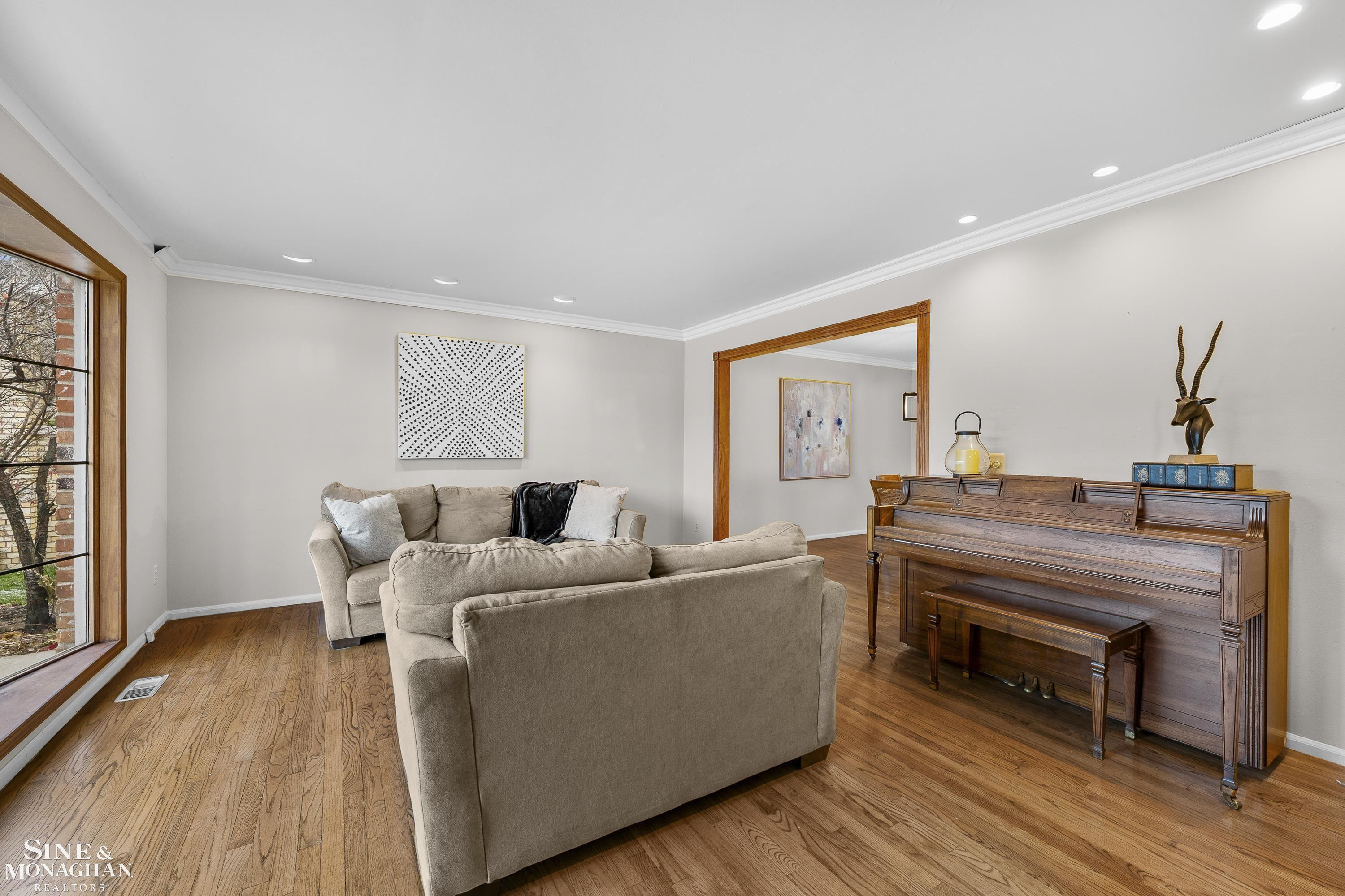 65 Vernier Road, Grosse Pointe Shores, MI 48236 — Photo 5