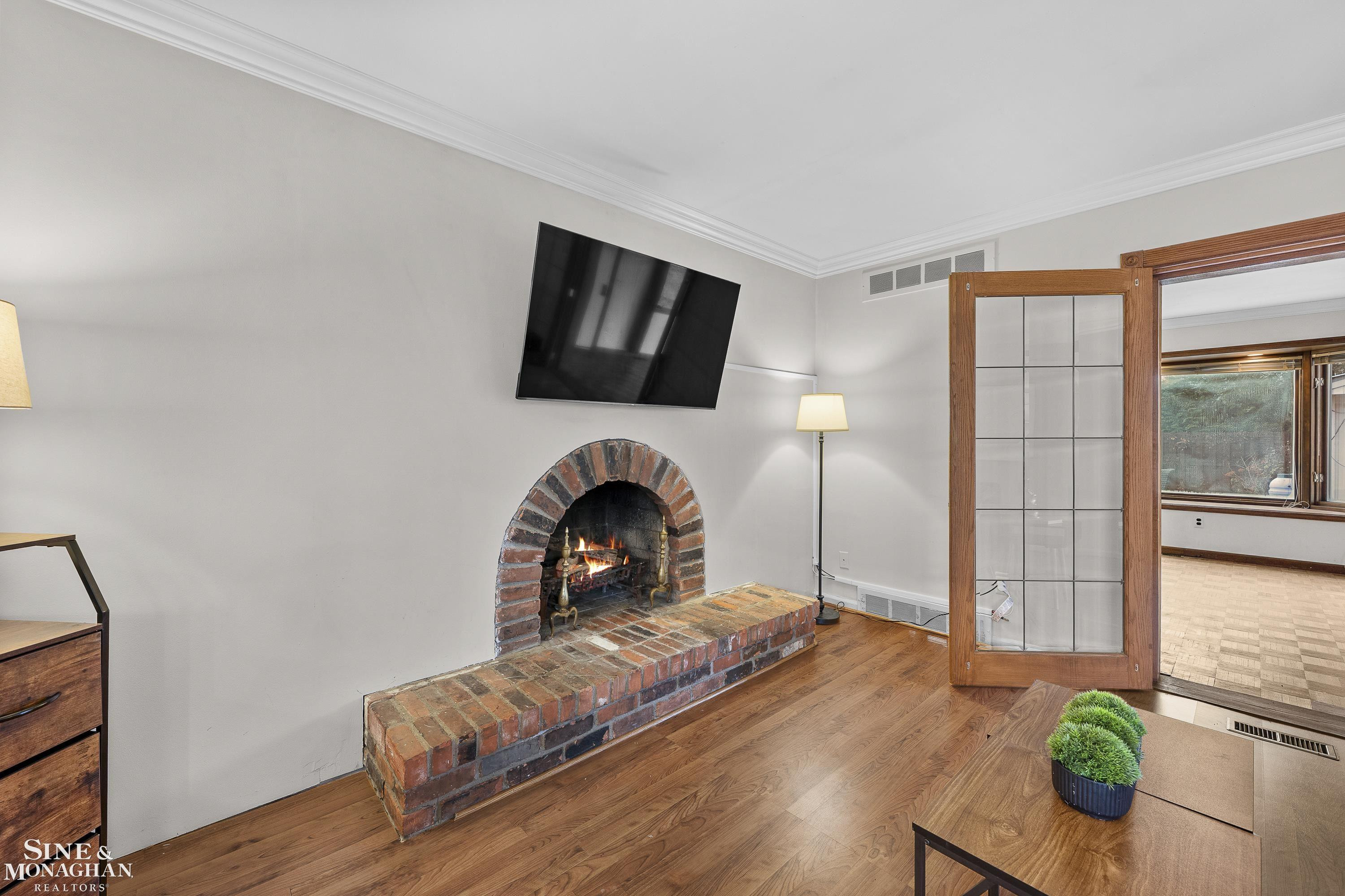 65 Vernier Road, Grosse Pointe Shores, MI 48236 — Photo 18