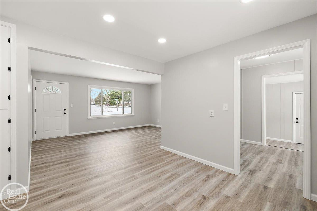 4490 Marcella Drive, Shelby Twp, MI 48317 — Photo 20