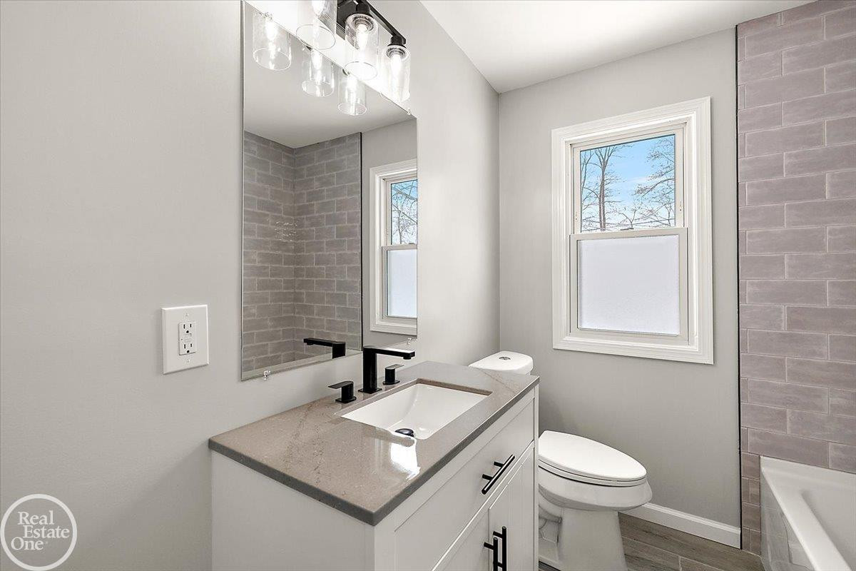 4490 Marcella Drive, Shelby Twp, MI 48317 — Photo 36