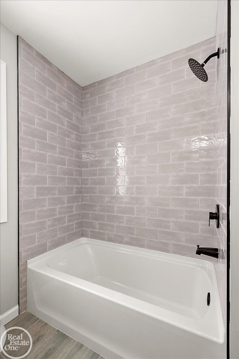 4490 Marcella Drive, Shelby Twp, MI 48317 — Photo 38