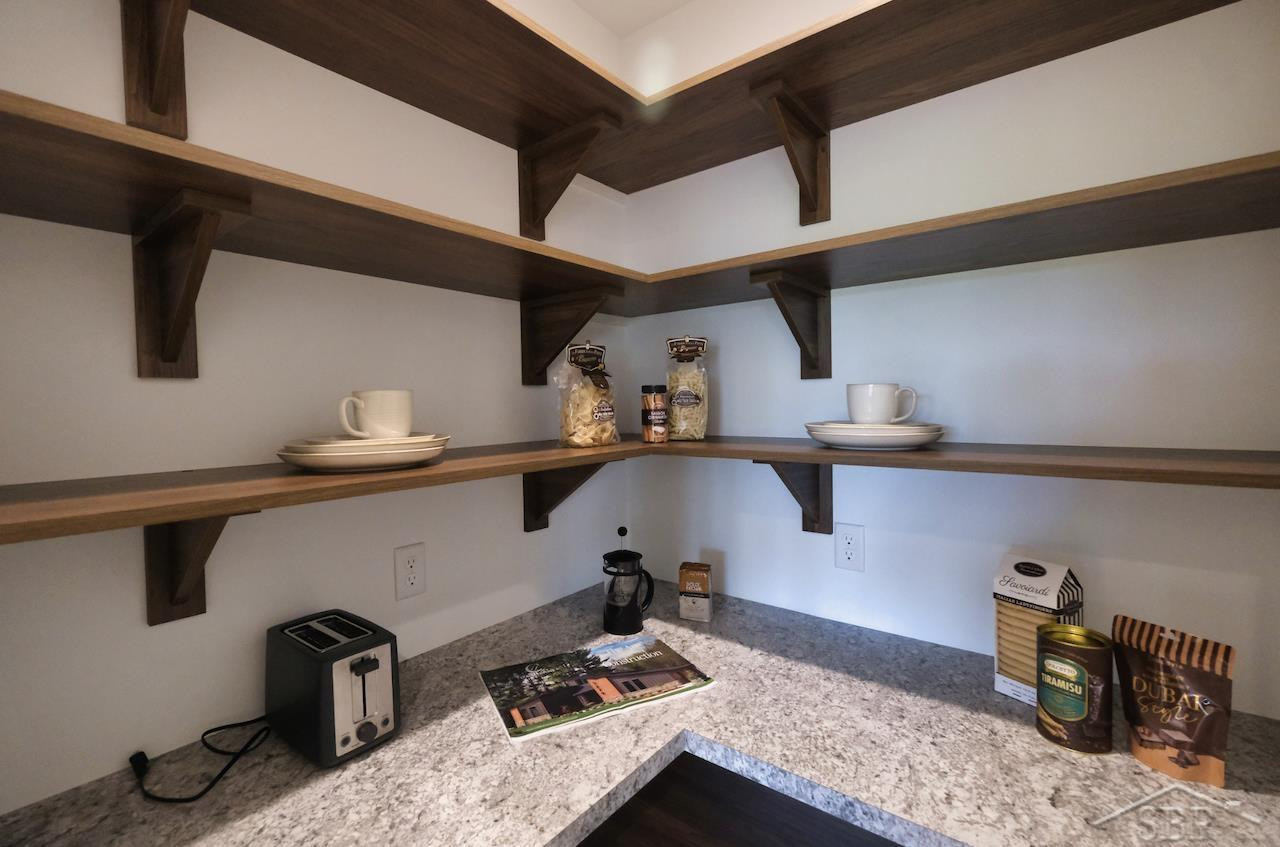 4265 Village Green Drive, Freeland, MI 48623 — Photo 15