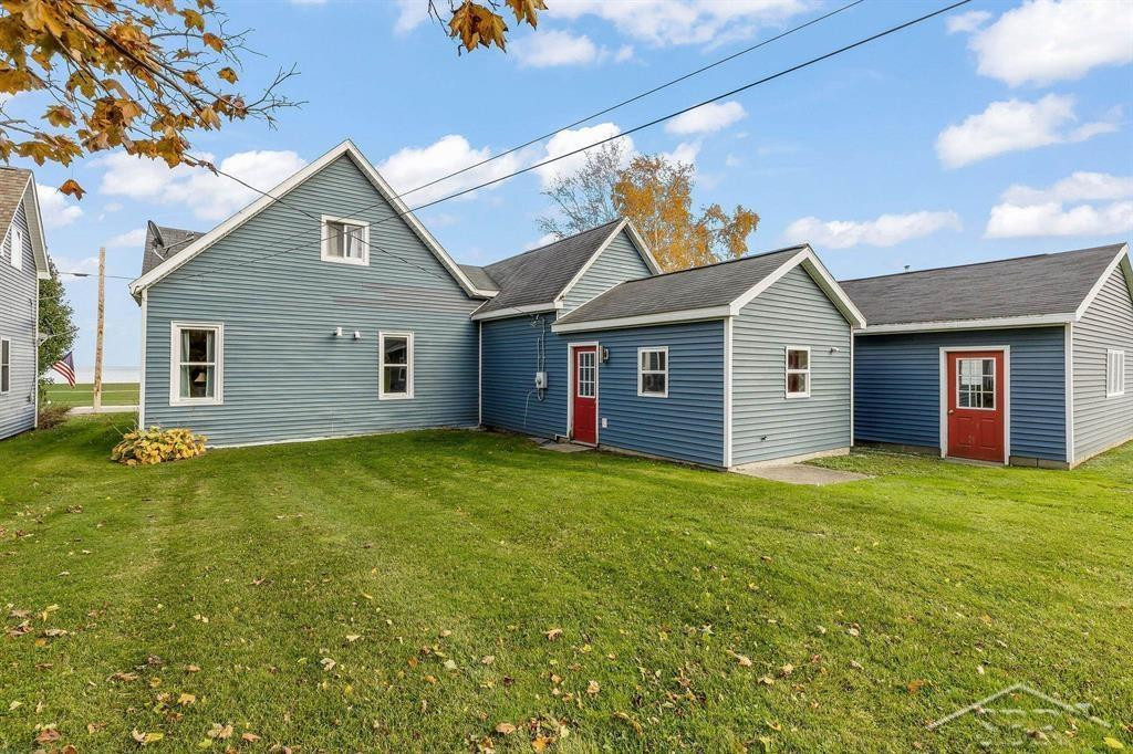 215 Water Street, Harbor Beach, MI 48441 — Photo 15