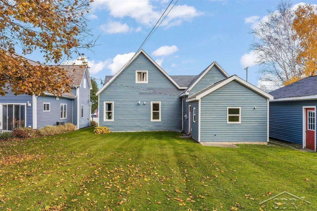 215 Water Street, Harbor Beach, MI 48441 — Photo 18