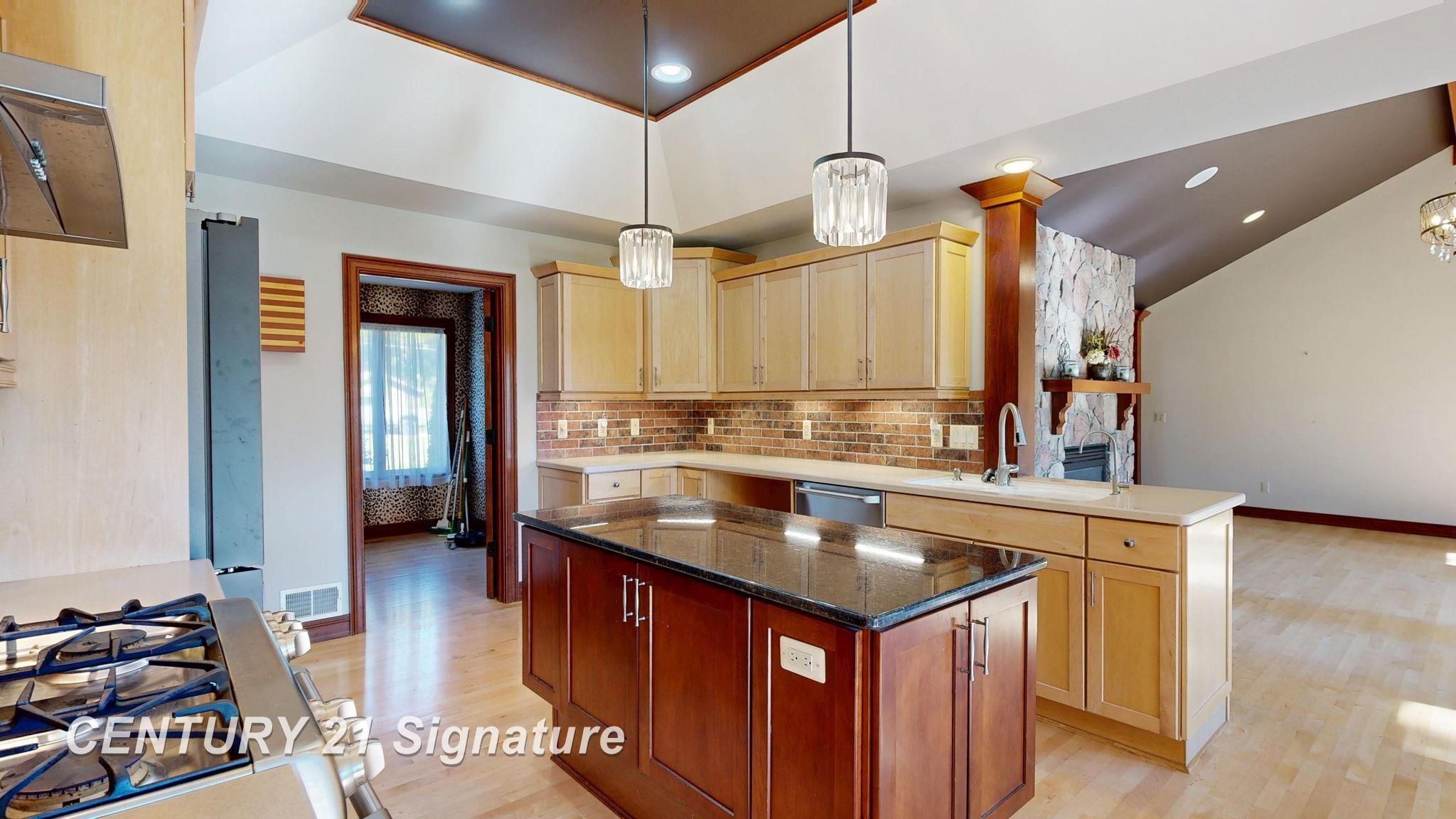 7335 Surfwood Drive, Fenton, MI 48430 — Photo 16