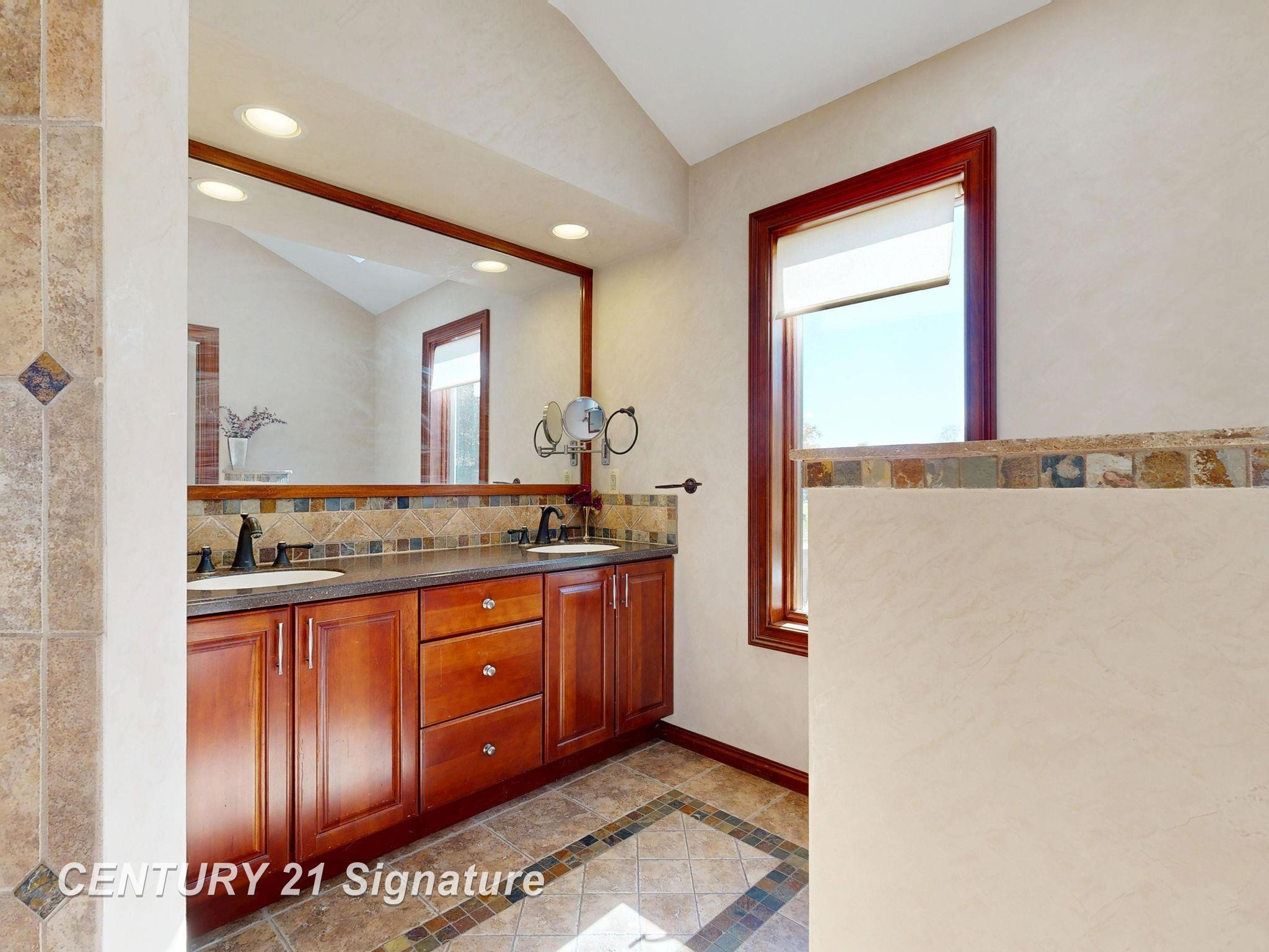 7335 Surfwood Drive, Fenton, MI 48430 — Photo 31