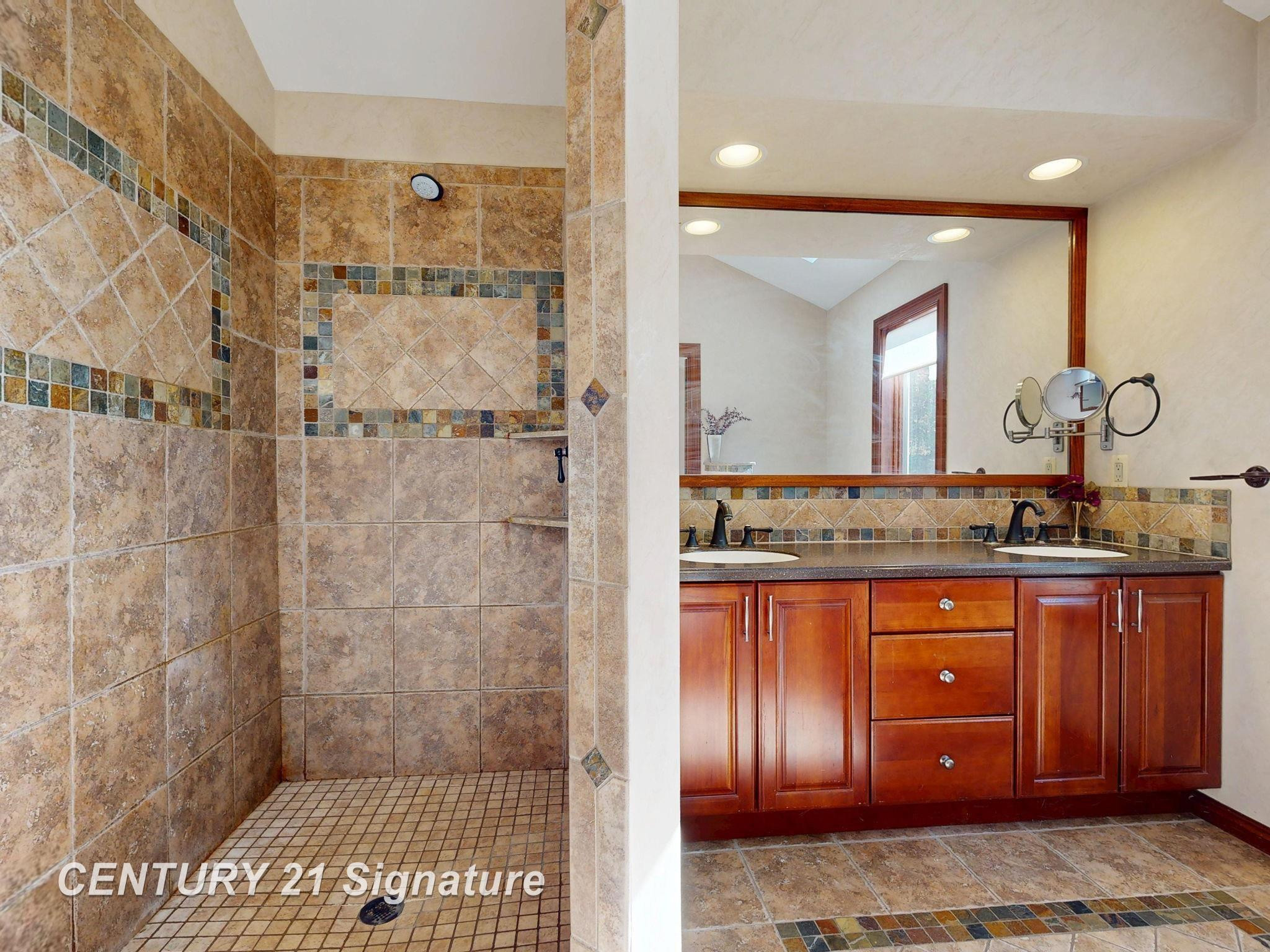 7335 Surfwood Drive, Fenton, MI 48430 — Photo 32