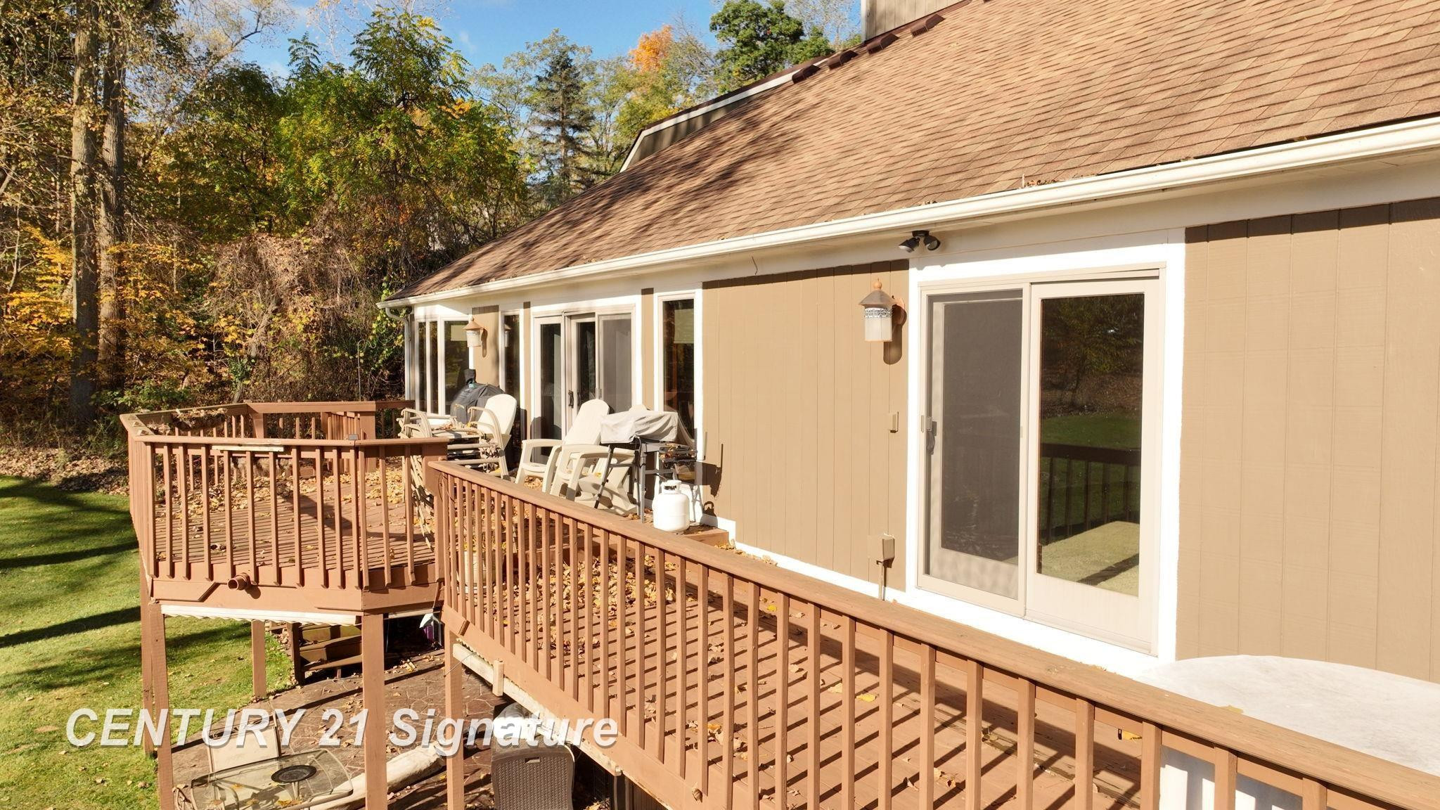 7335 Surfwood Drive, Fenton, MI 48430 — Photo 45