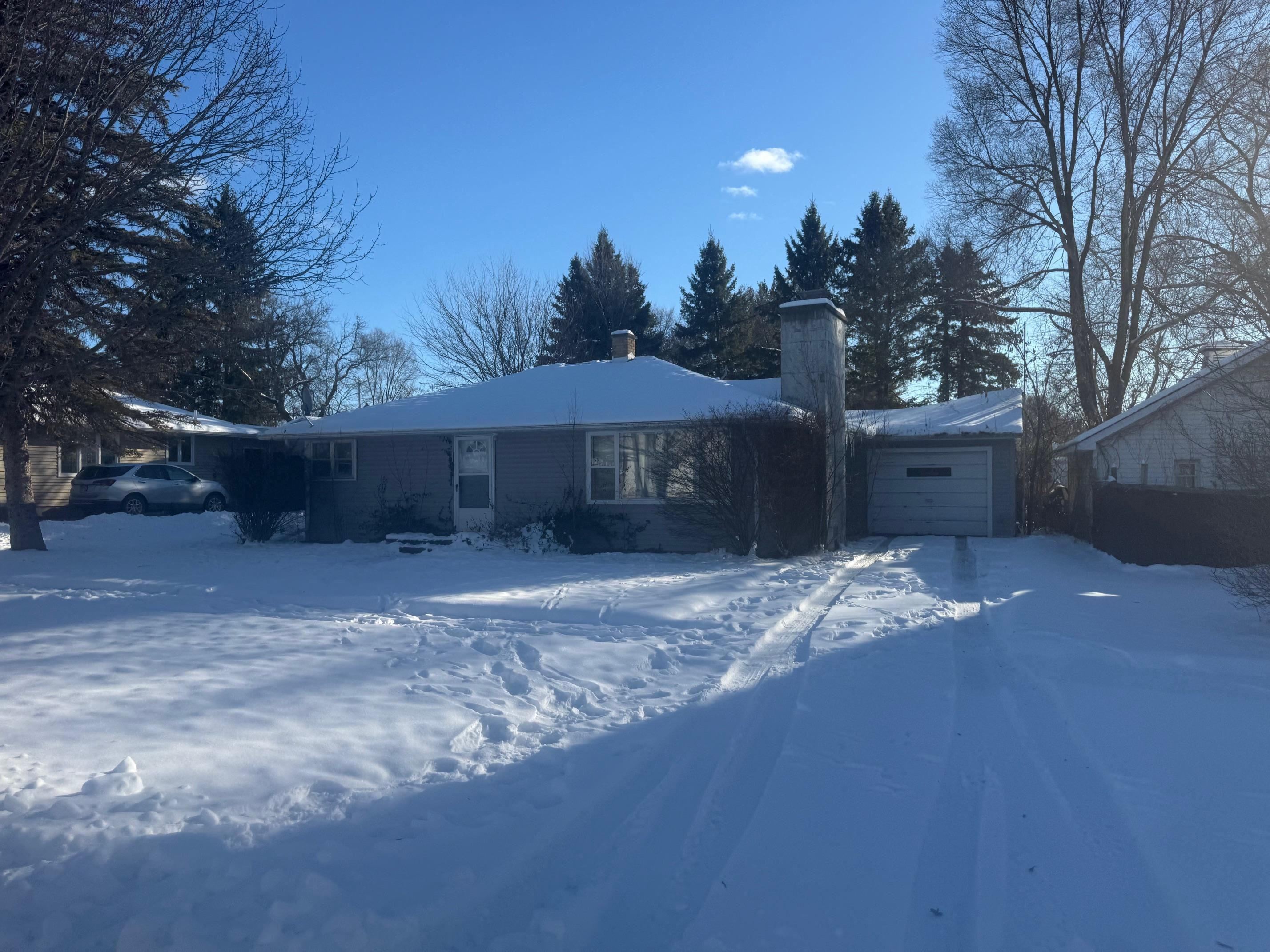 133 W 2ND Street, Gladwin, MI 48624 — Photo 2