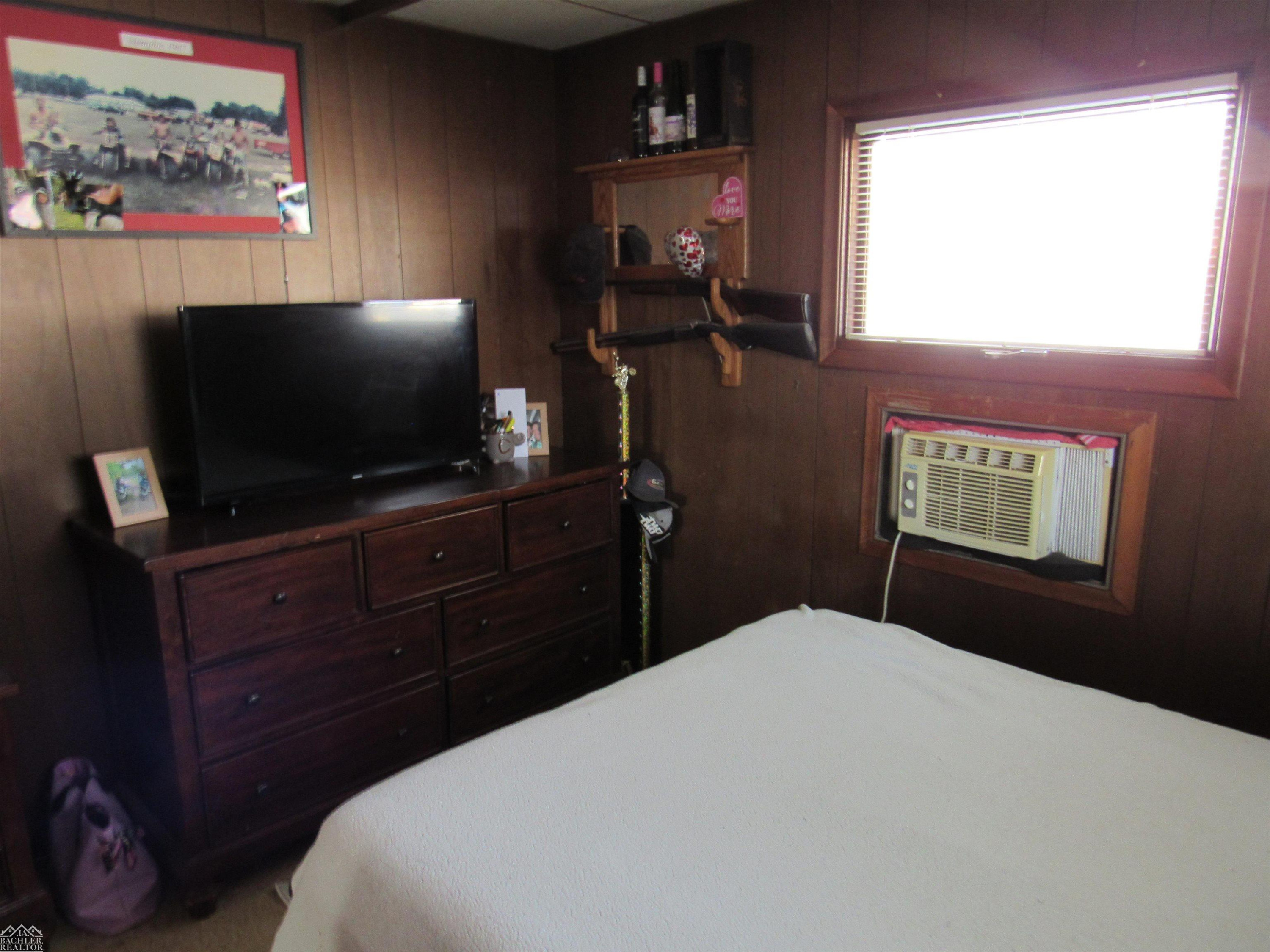 7640 River Road, MI — Photo 13
