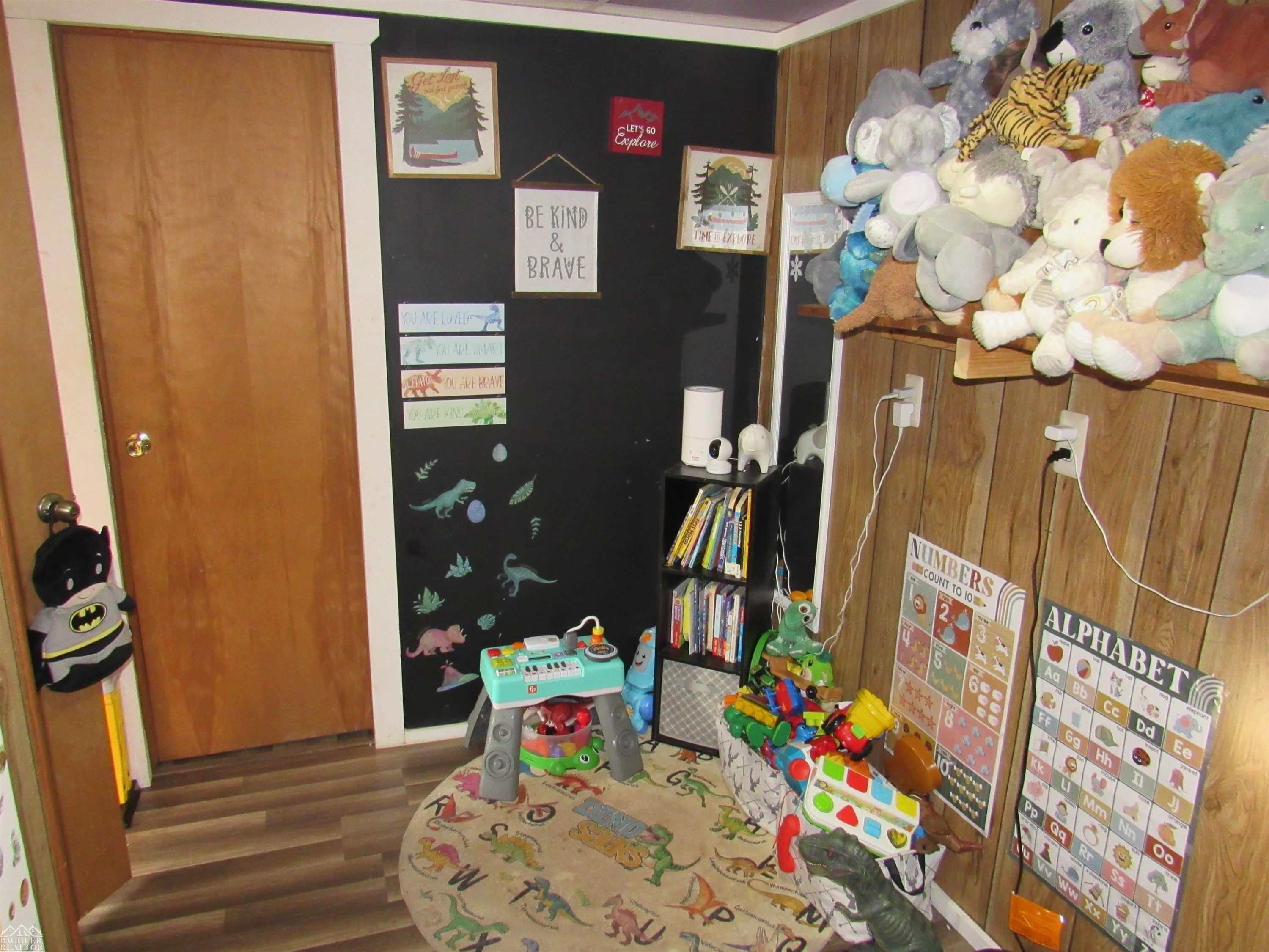 7640 River Road, MI — Photo 29