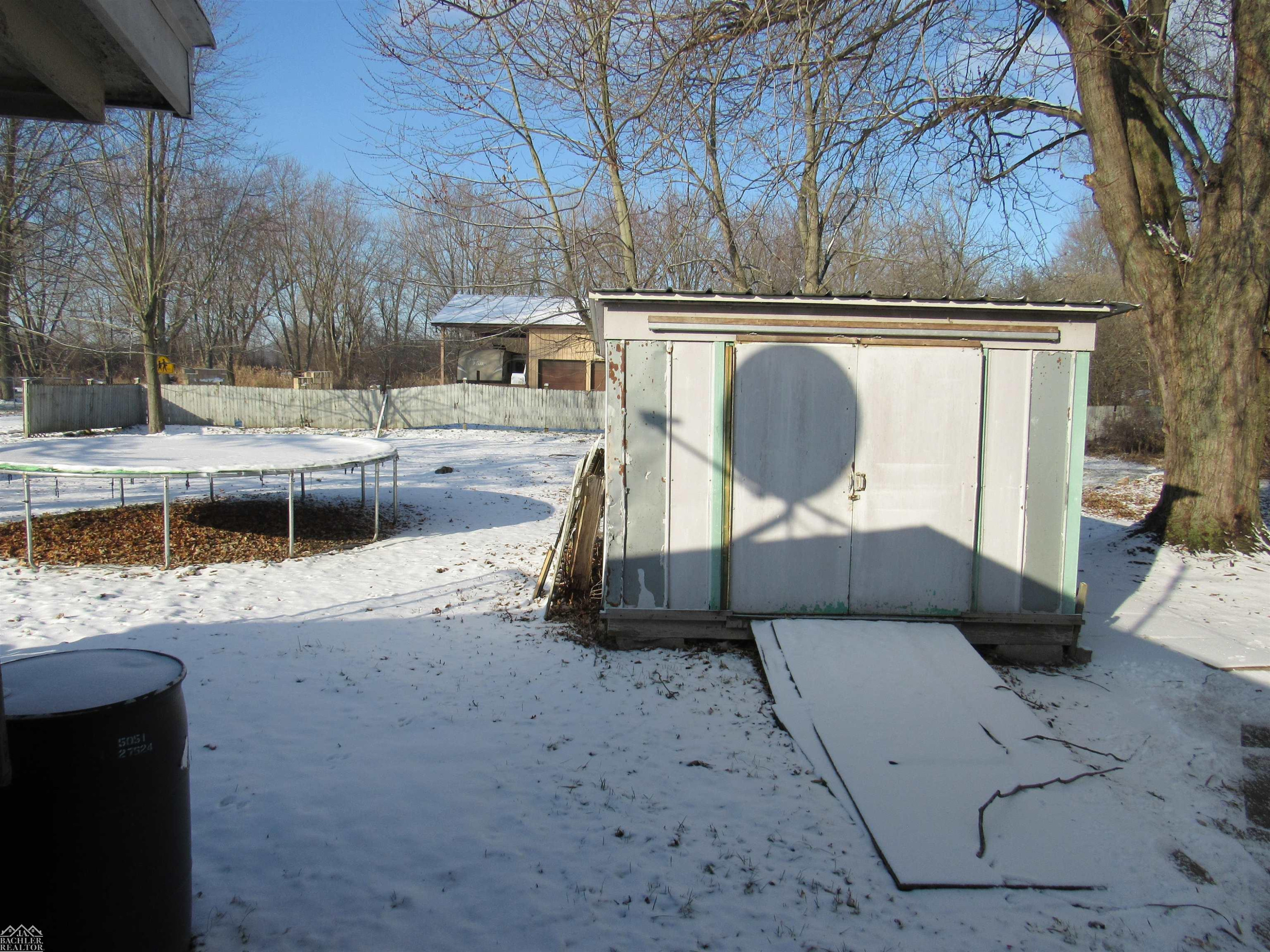 7640 River Road, MI — Photo 34