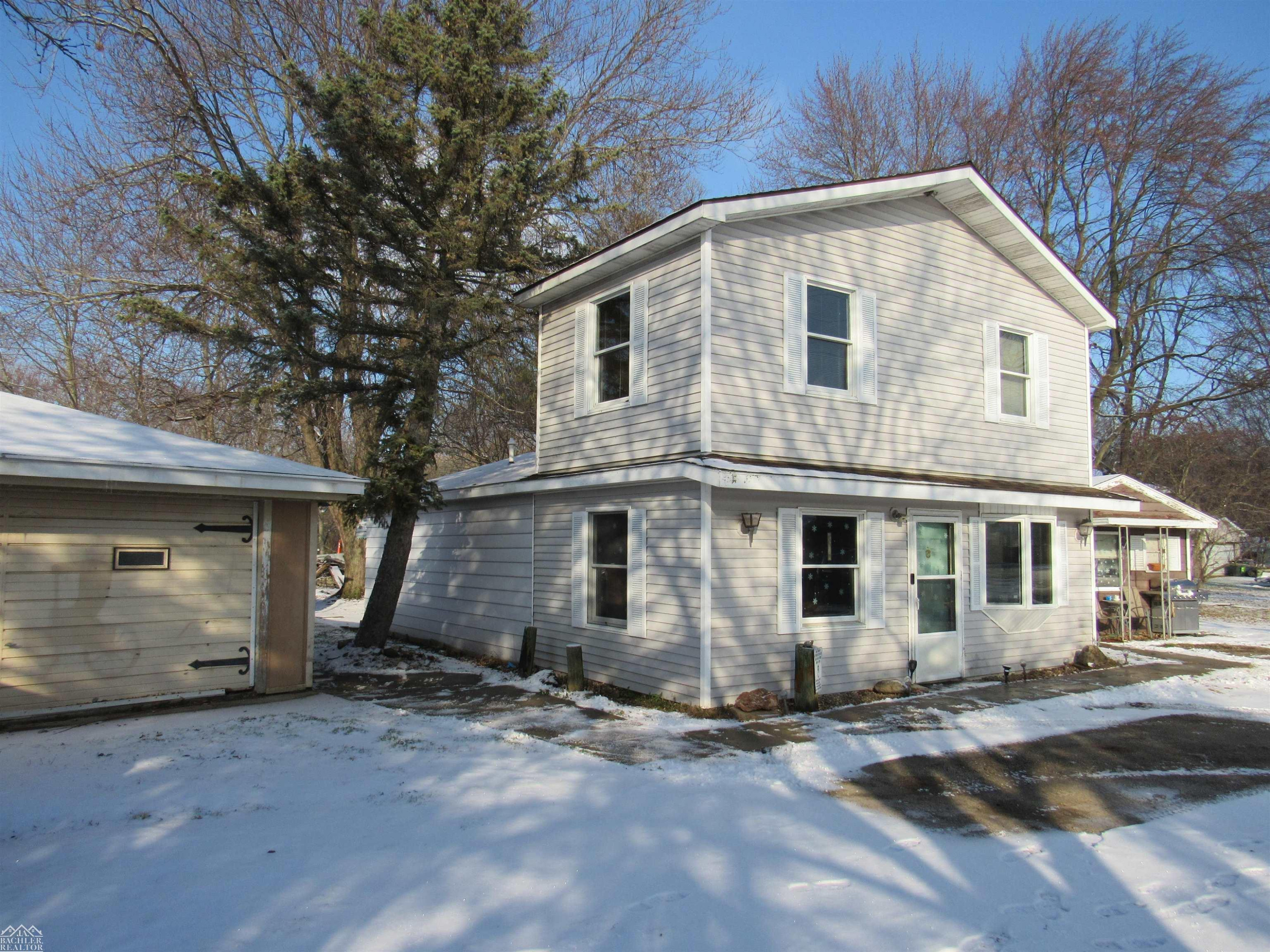7640 River Road, MI — Photo 37