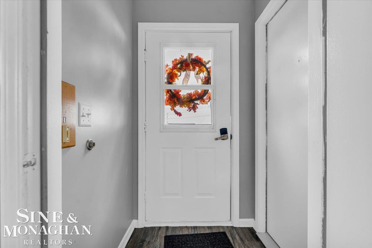 6124 River Road, MI — Photo 4