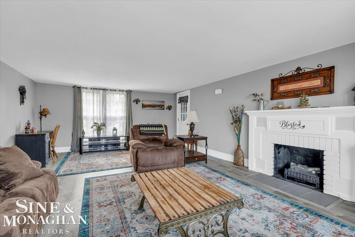 6124 River Road, MI — Photo 23