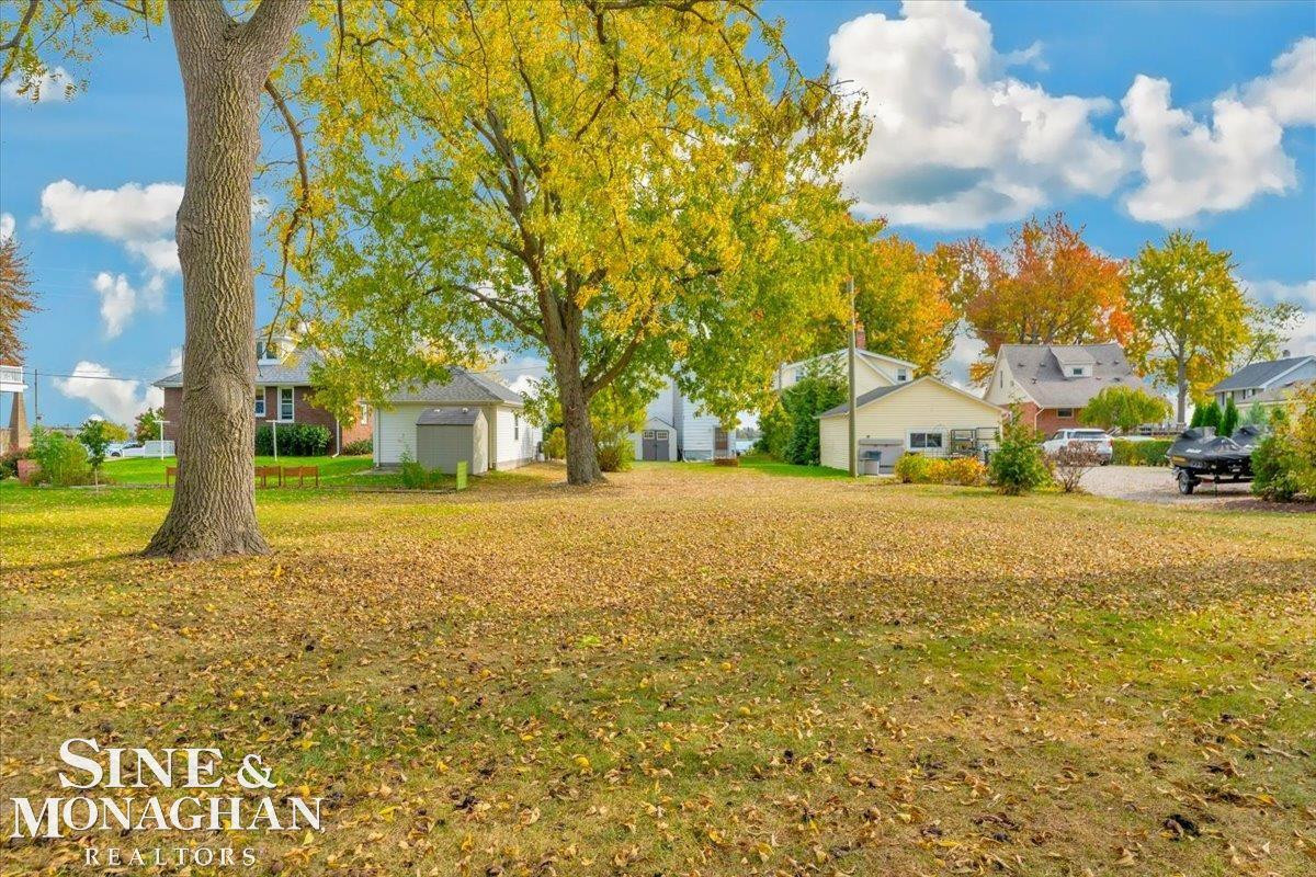 6124 River Road, MI — Photo 42
