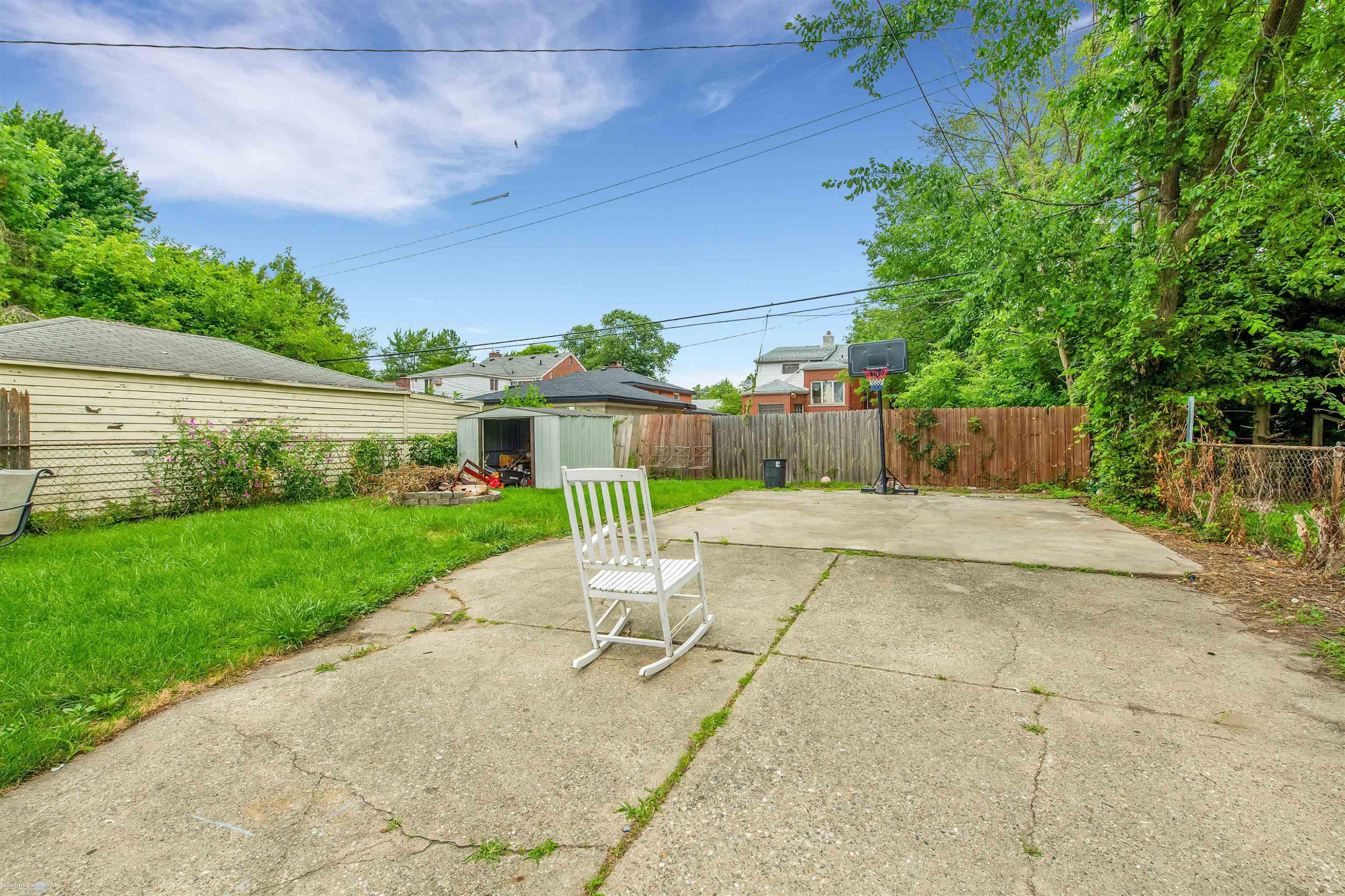 5056 Lafontaine Street, Grosse Pointe, MI 48236 — Photo 16