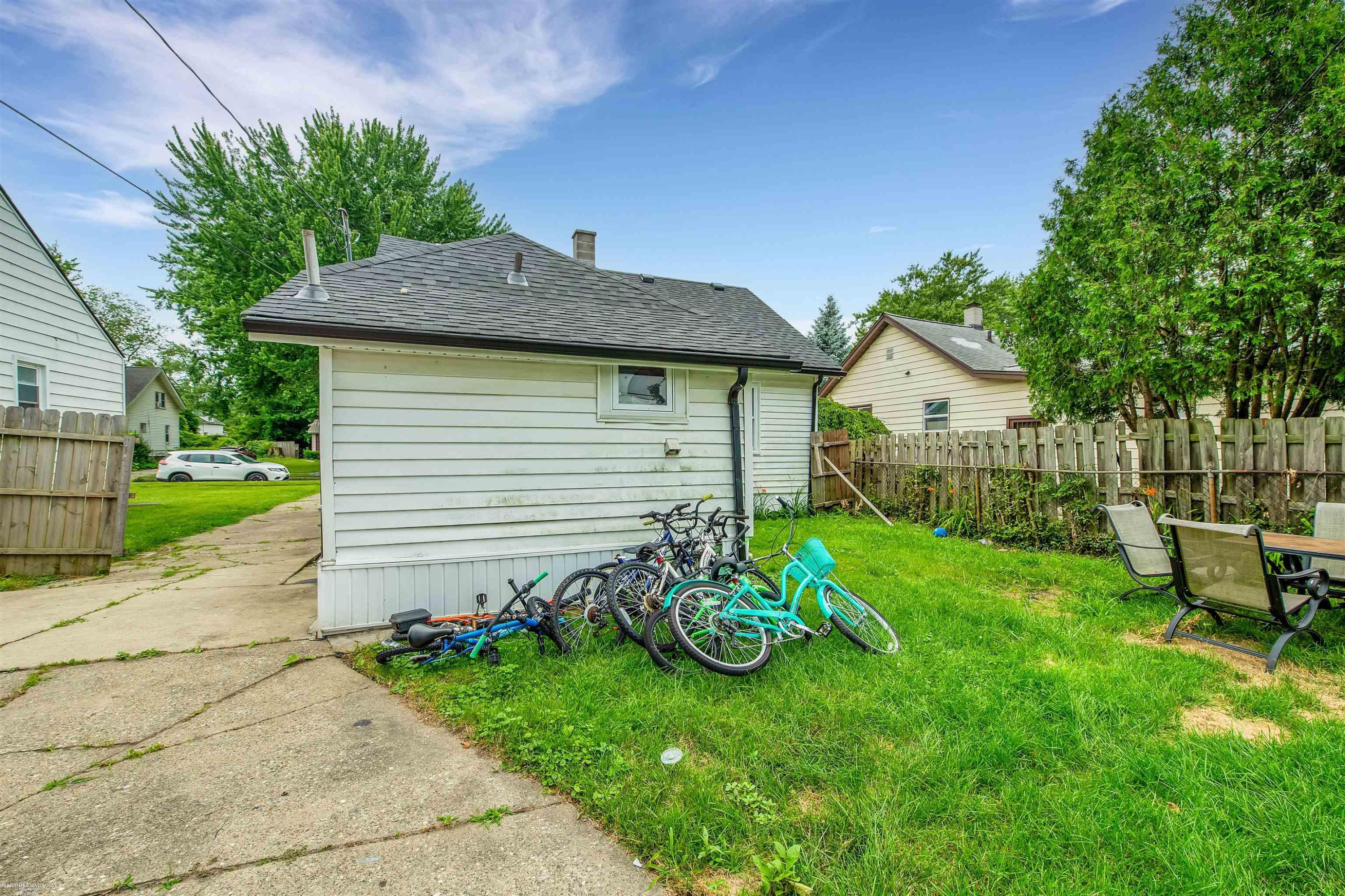 5056 Lafontaine Street, Grosse Pointe, MI 48236 — Photo 17