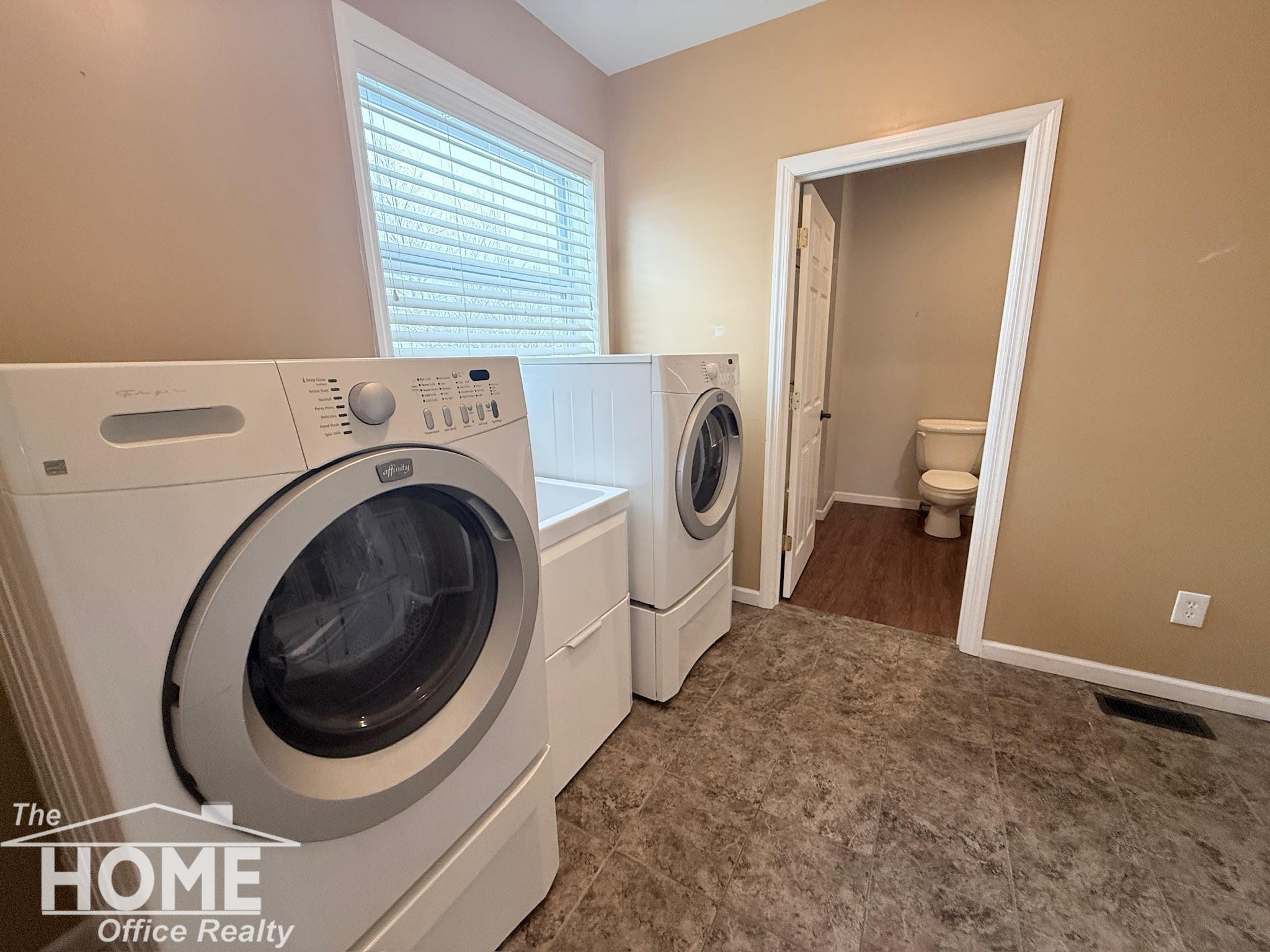 8324 E Goodall Road, Durand, MI 48429 — Photo 14