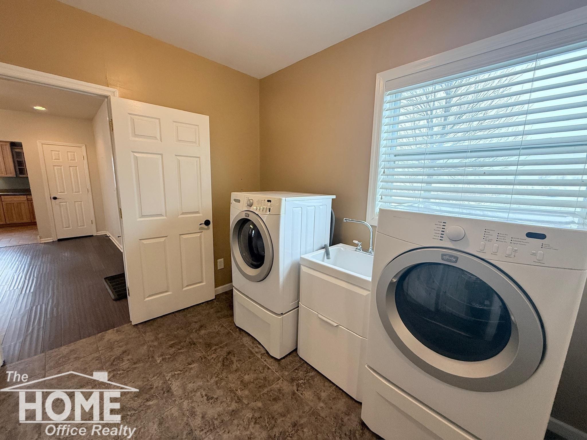 8324 E Goodall Road, Durand, MI 48429 — Photo 17