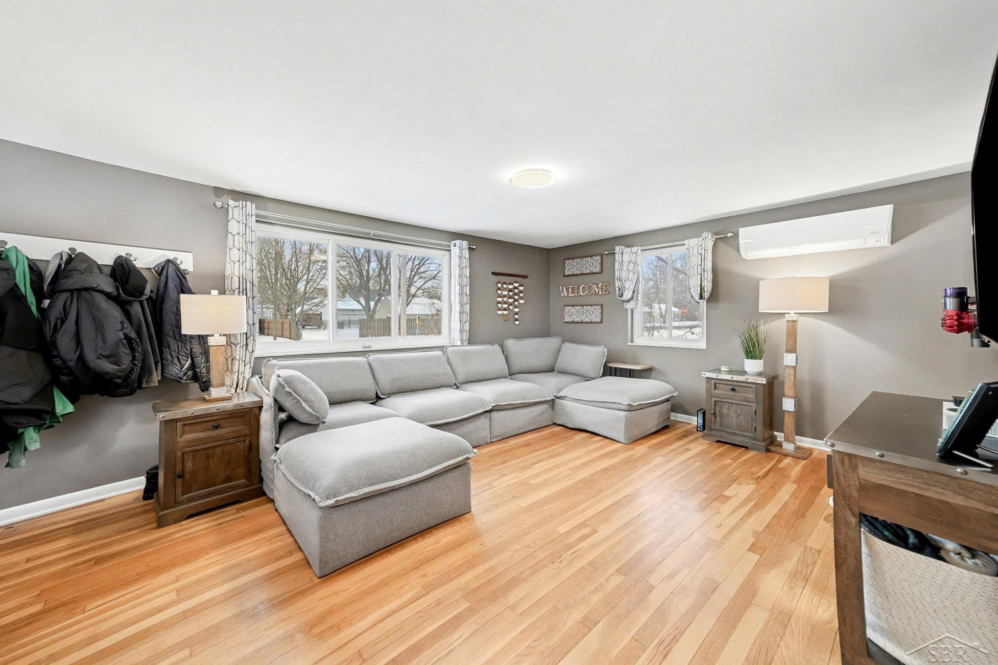 621 Lockwood Street, Chesaning, MI 48616 — Photo 3