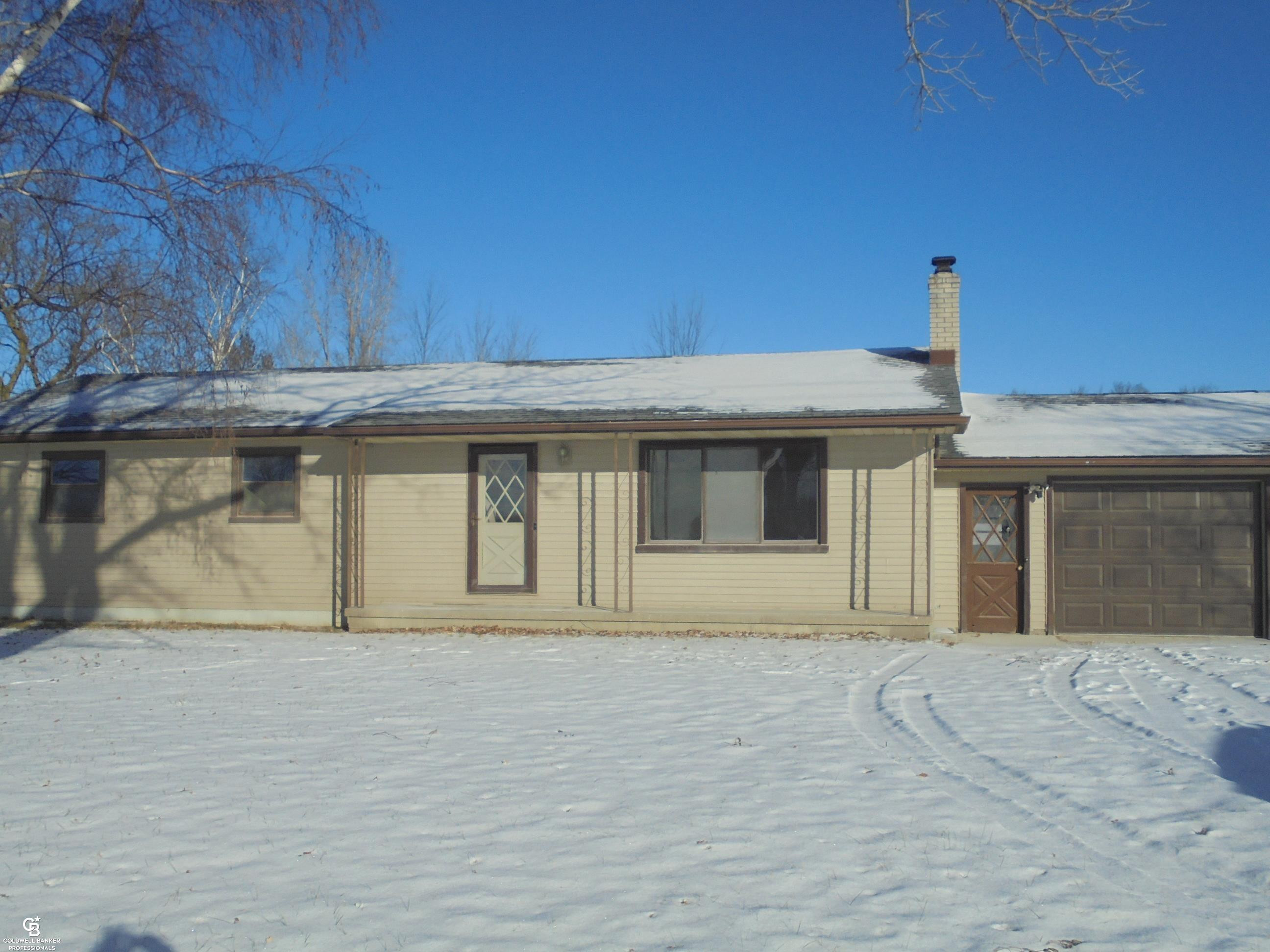 35325 31 Mile Road, MI 48050 — front exterior