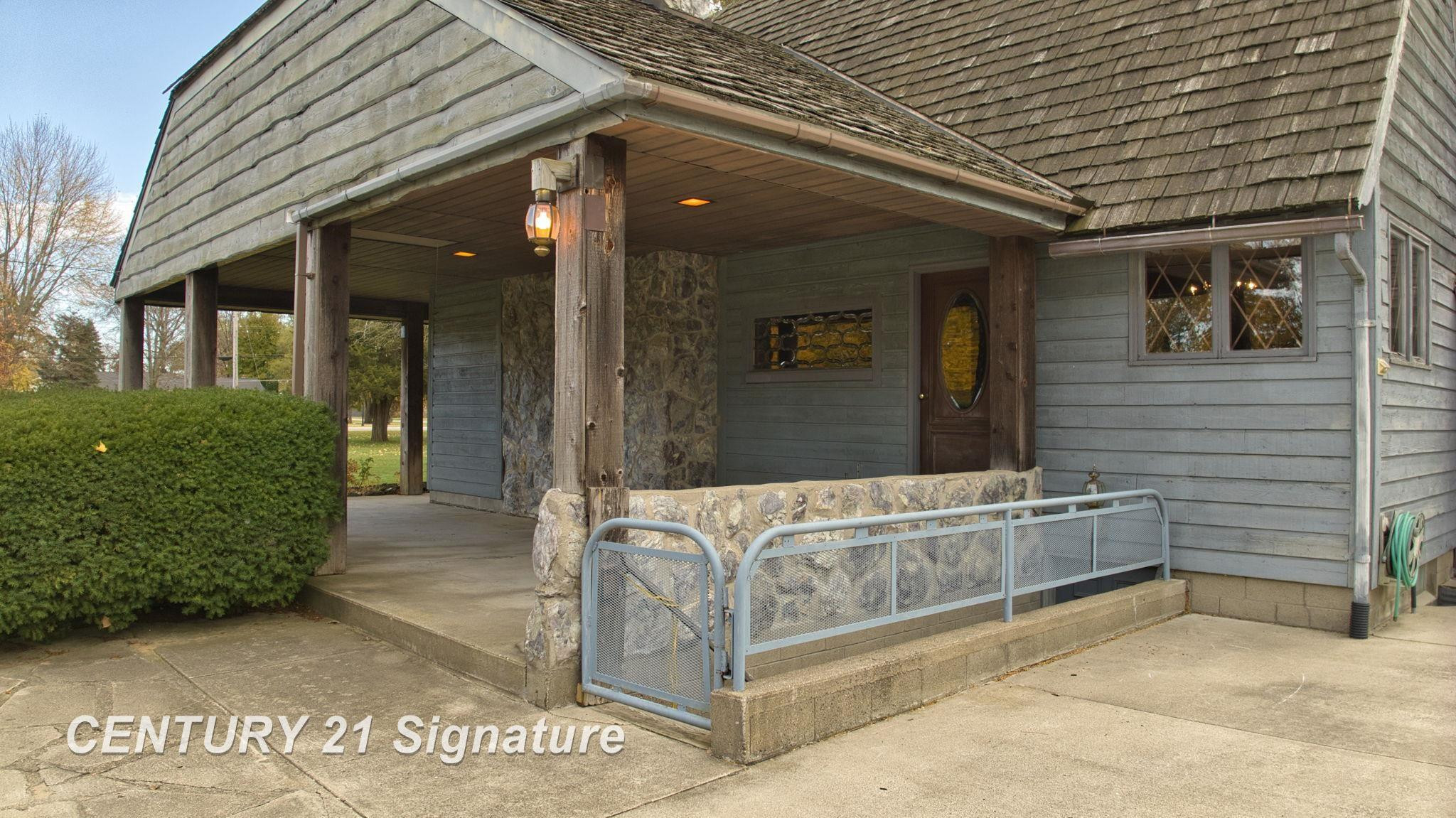 766 S Main Street, Chesaning, MI 48616 — Photo 6