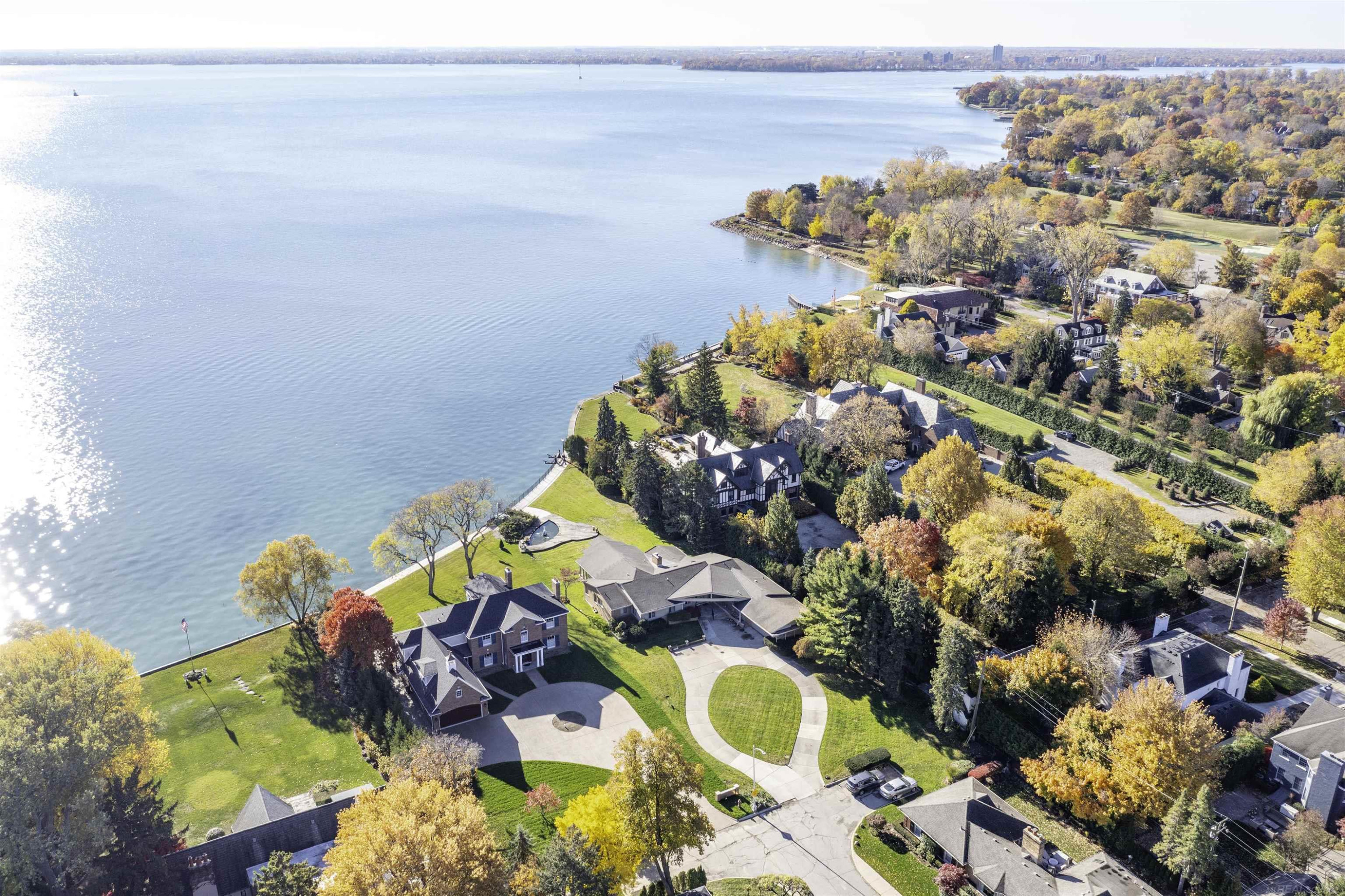 801 Park Lane, Grosse Pointe Park, MI 48230 — Photo 2