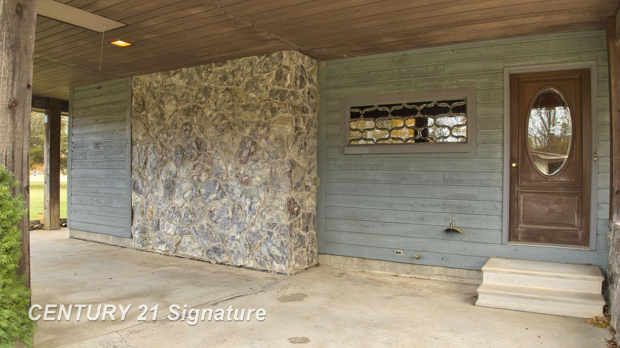 766 S Main Street, Chesaning, MI 48616 — Photo 7