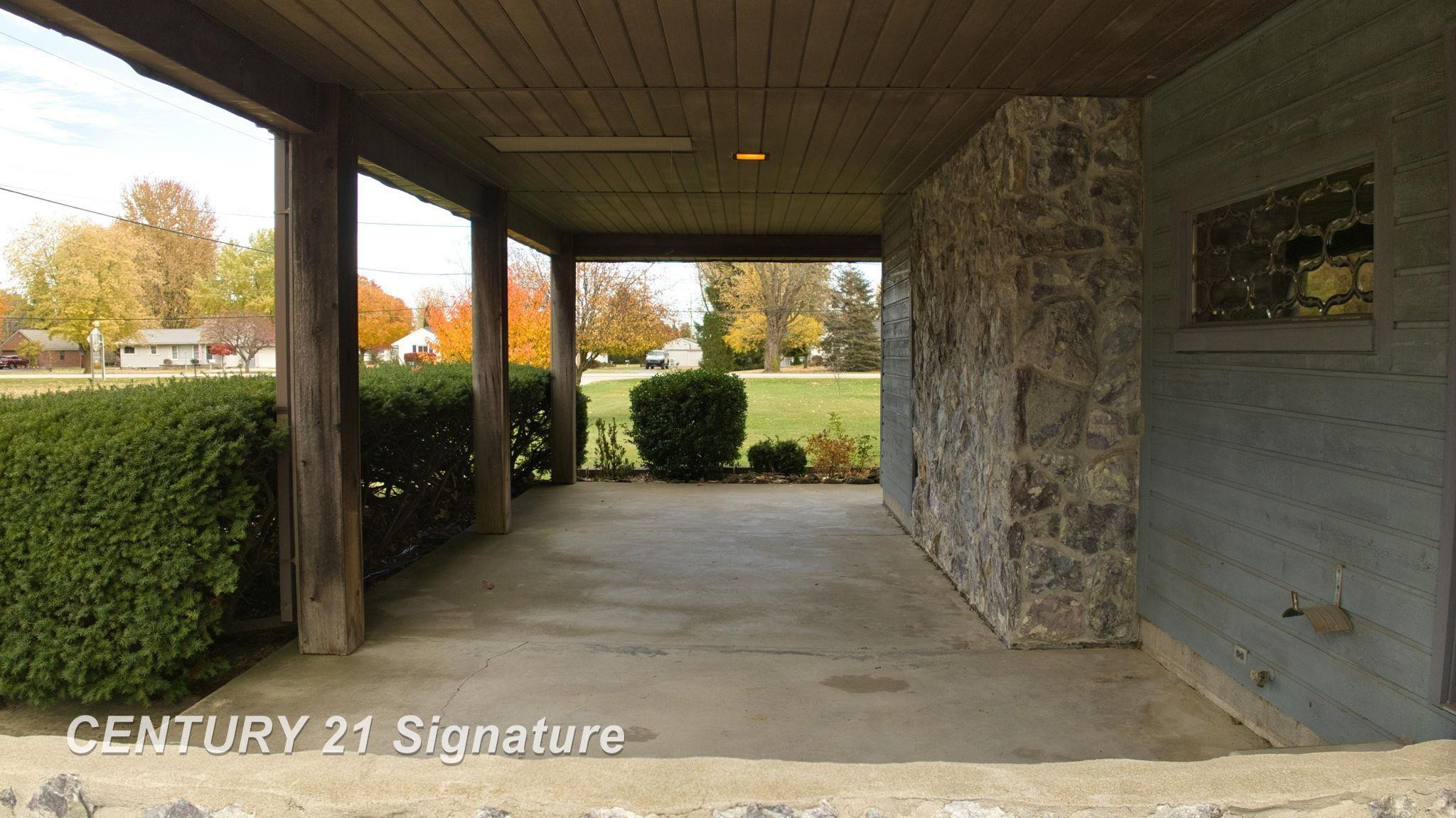 766 S Main Street, Chesaning, MI 48616 — Photo 8