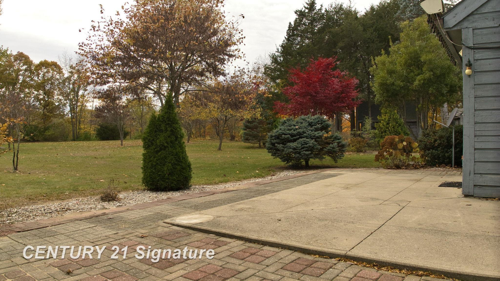 766 S Main Street, Chesaning, MI 48616 — Photo 9