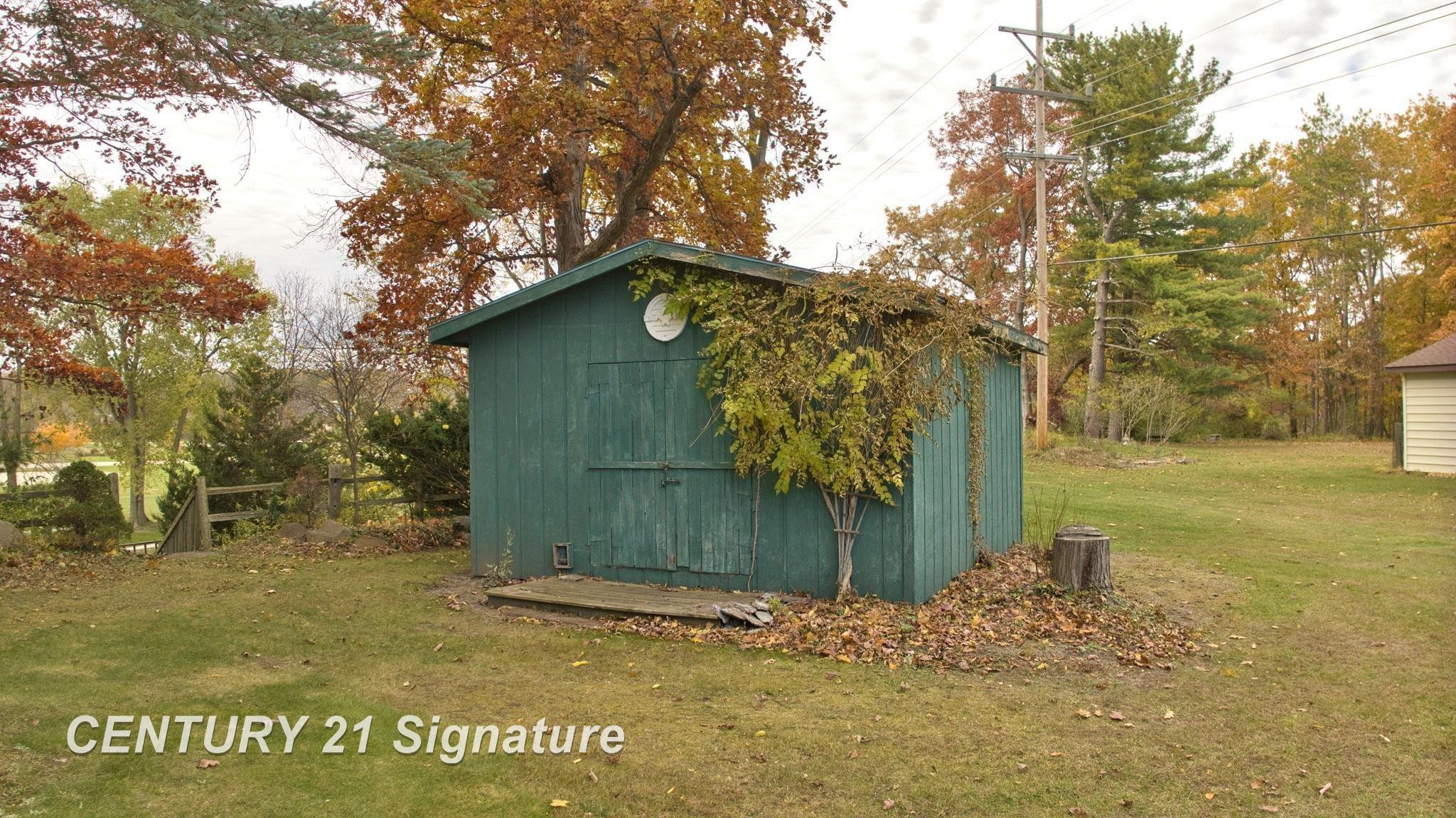 766 S Main Street, Chesaning, MI 48616 — Photo 13