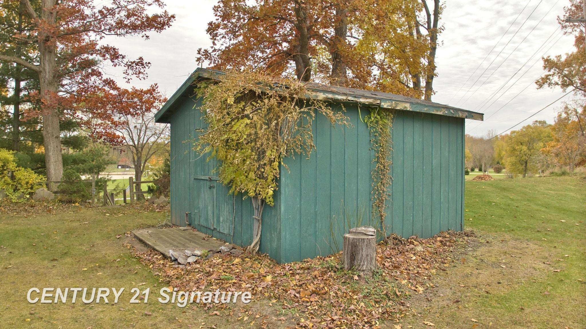 766 S Main Street, Chesaning, MI 48616 — Photo 14