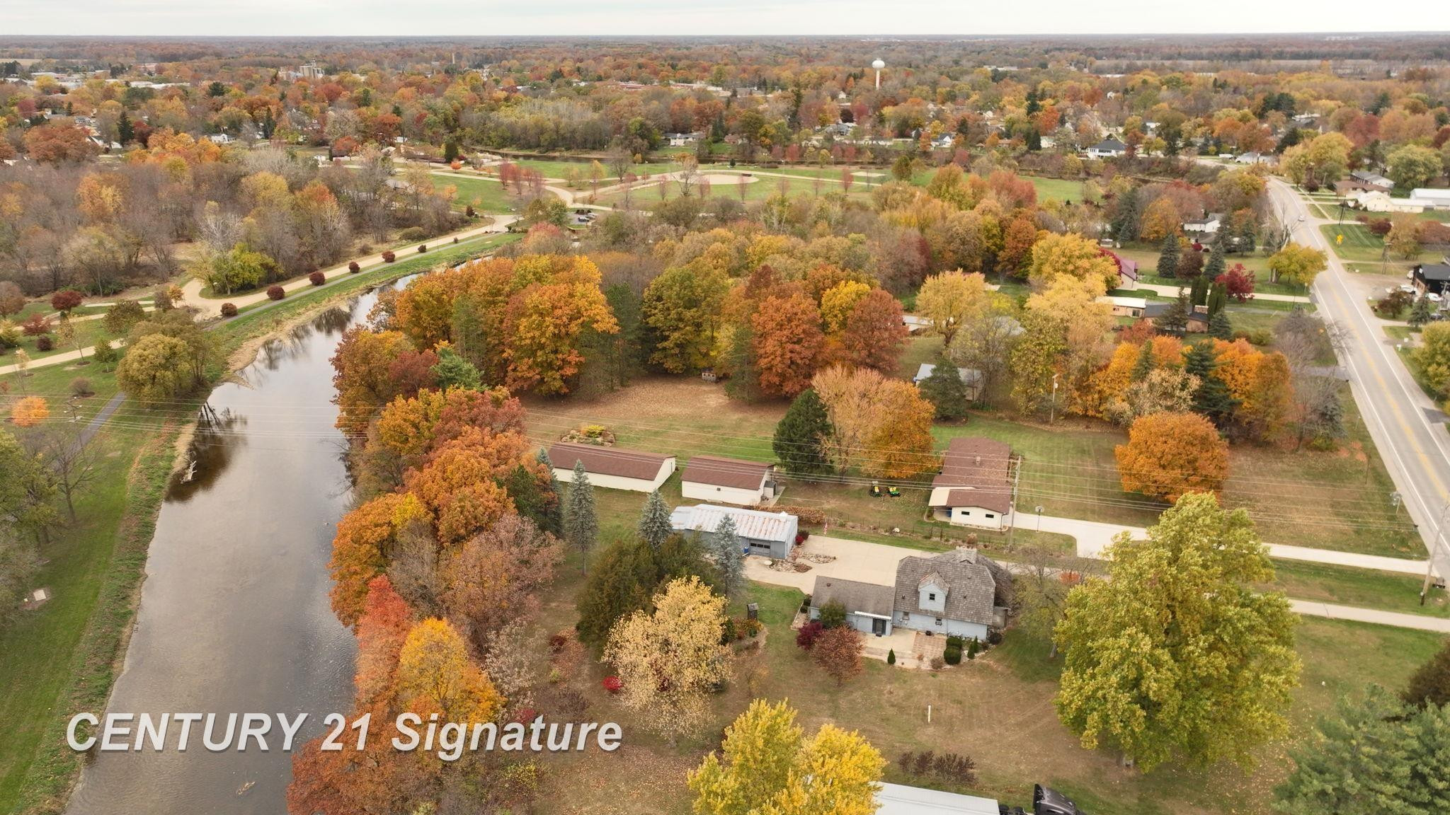 766 S Main Street, Chesaning, MI 48616 — Photo 21
