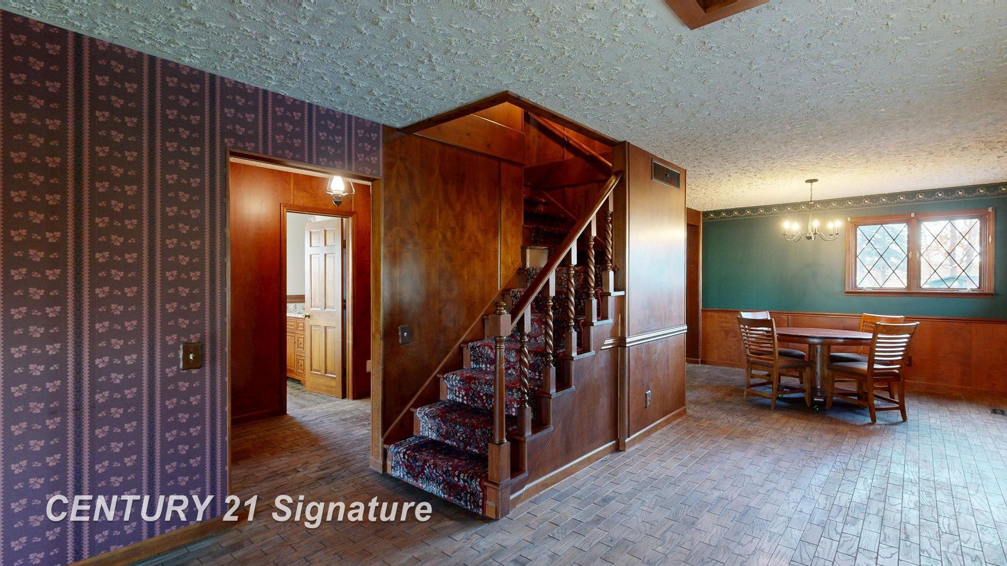 766 S Main Street, Chesaning, MI 48616 — Photo 28