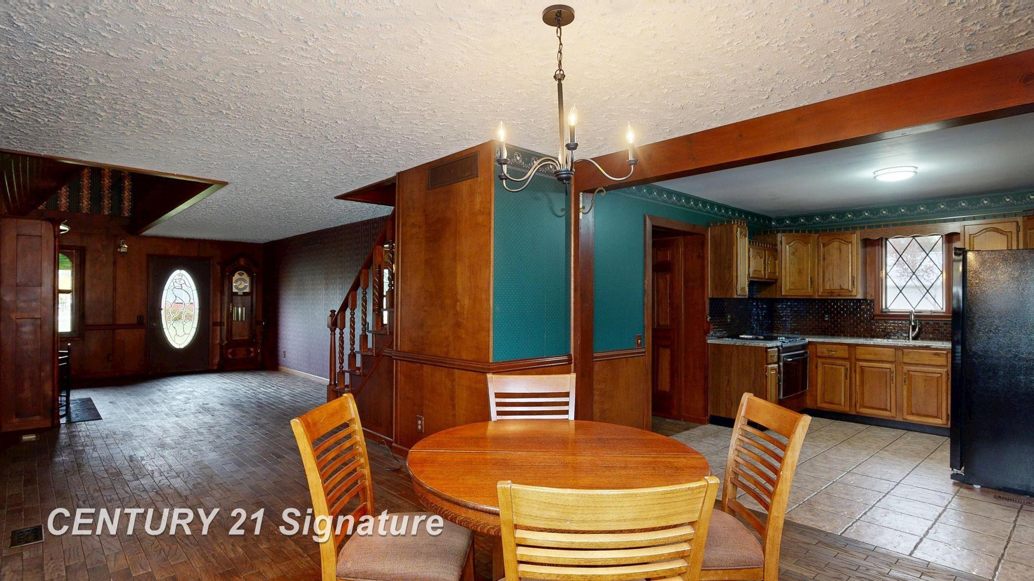 766 S Main Street, Chesaning, MI 48616 — Photo 29