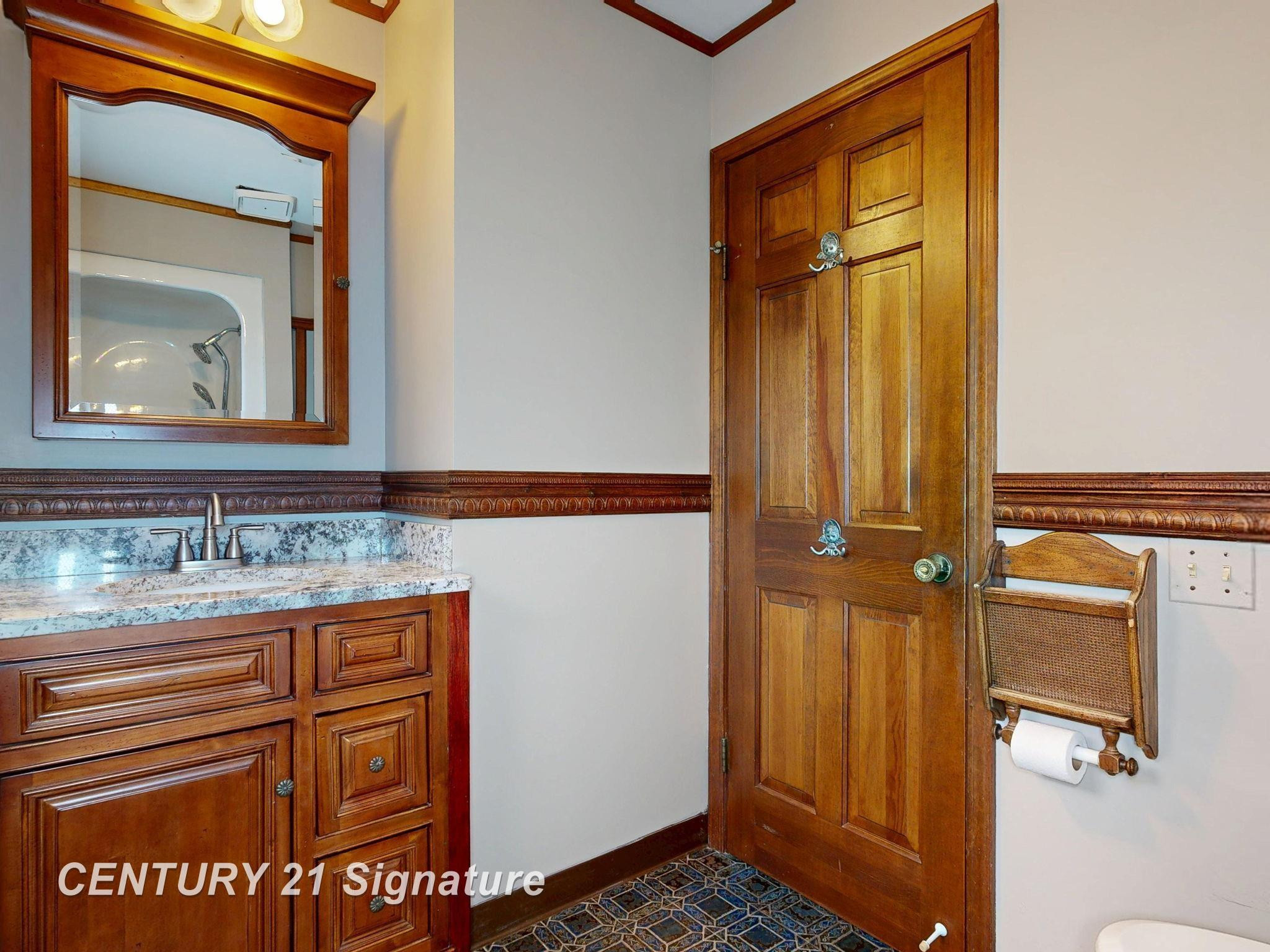766 S Main Street, Chesaning, MI 48616 — Photo 32