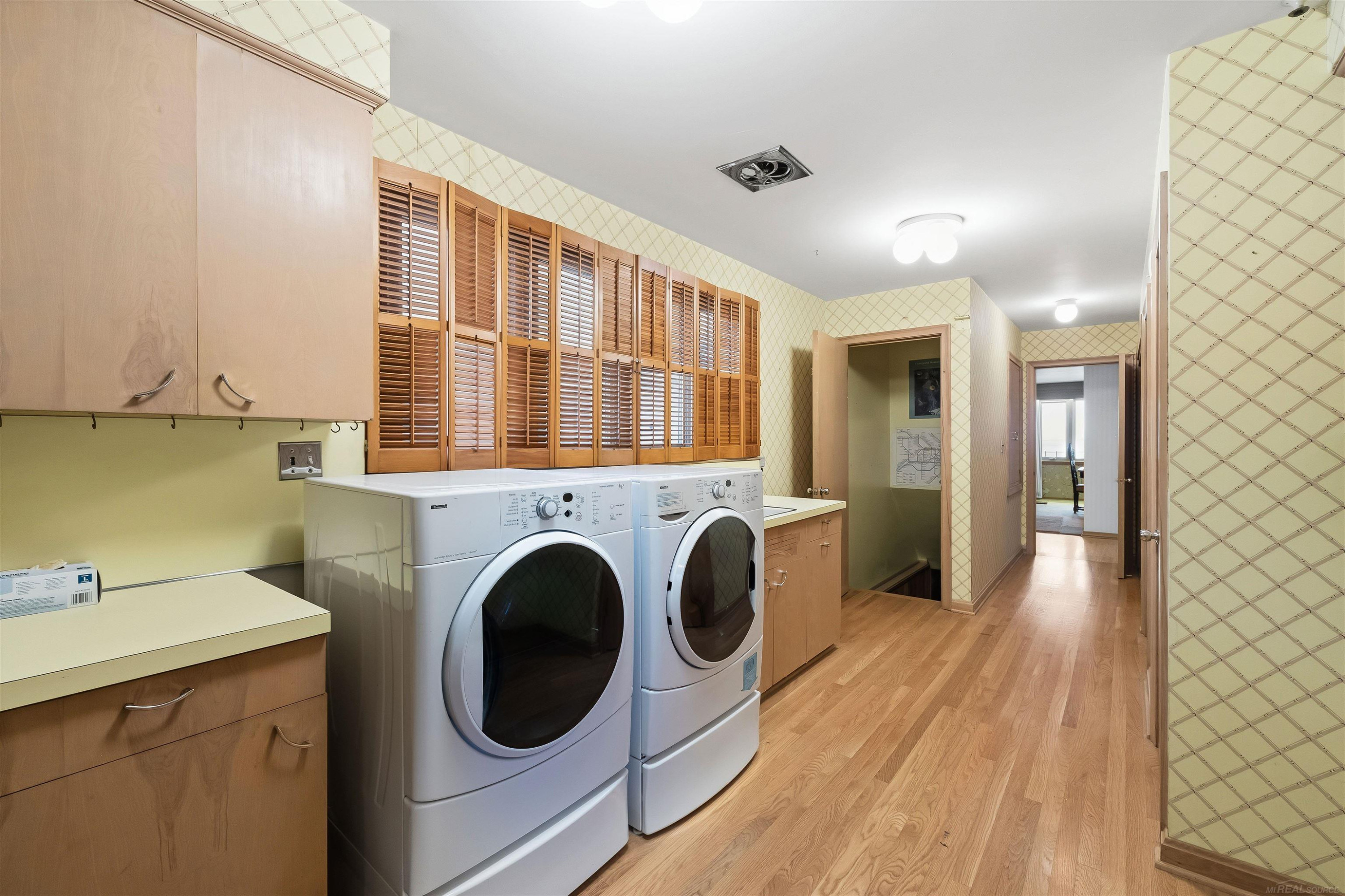 801 Park Lane, Grosse Pointe Park, MI 48230 — Photo 33