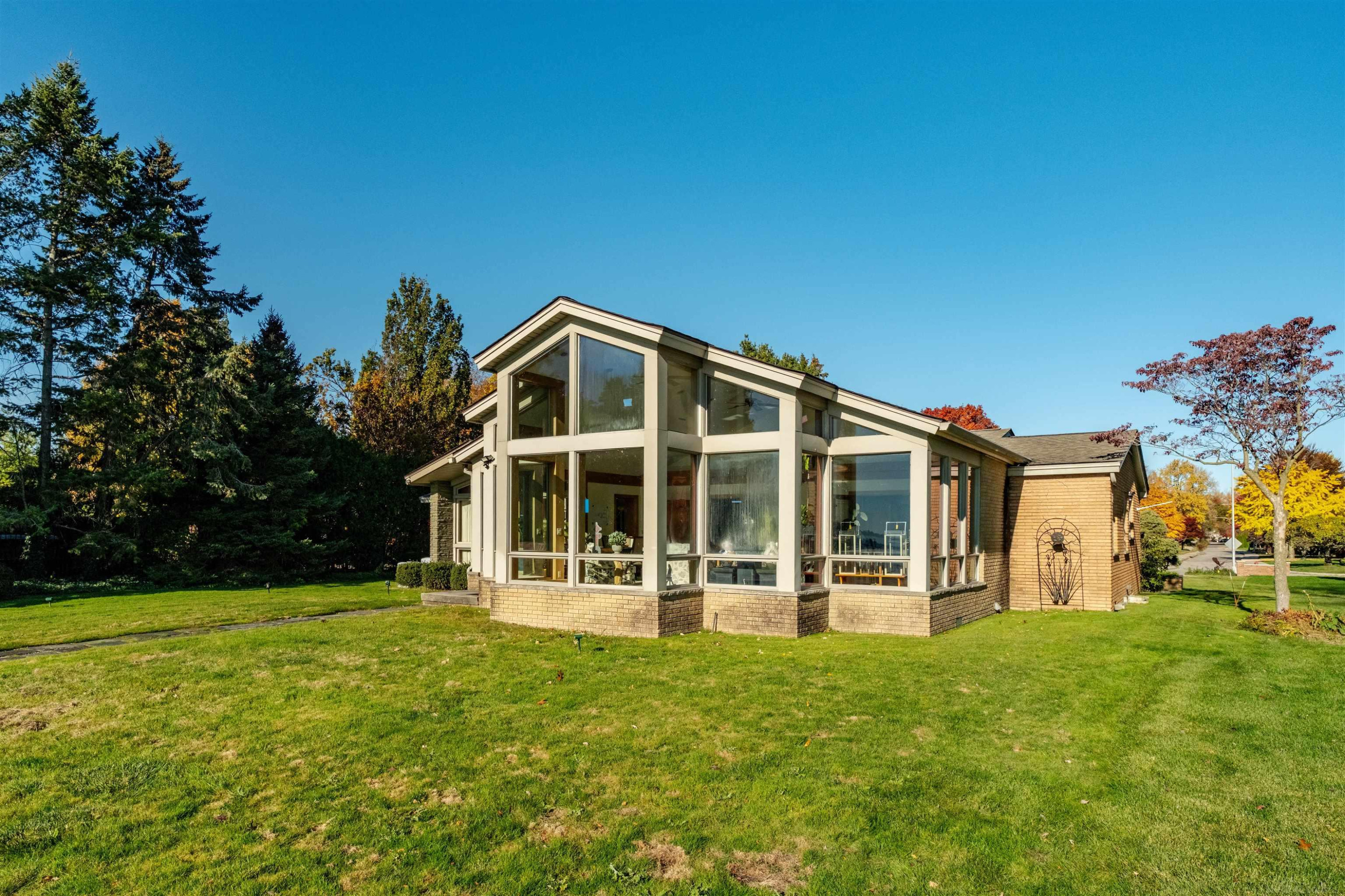 801 Park Lane, Grosse Pointe Park, MI 48230 — Photo 52