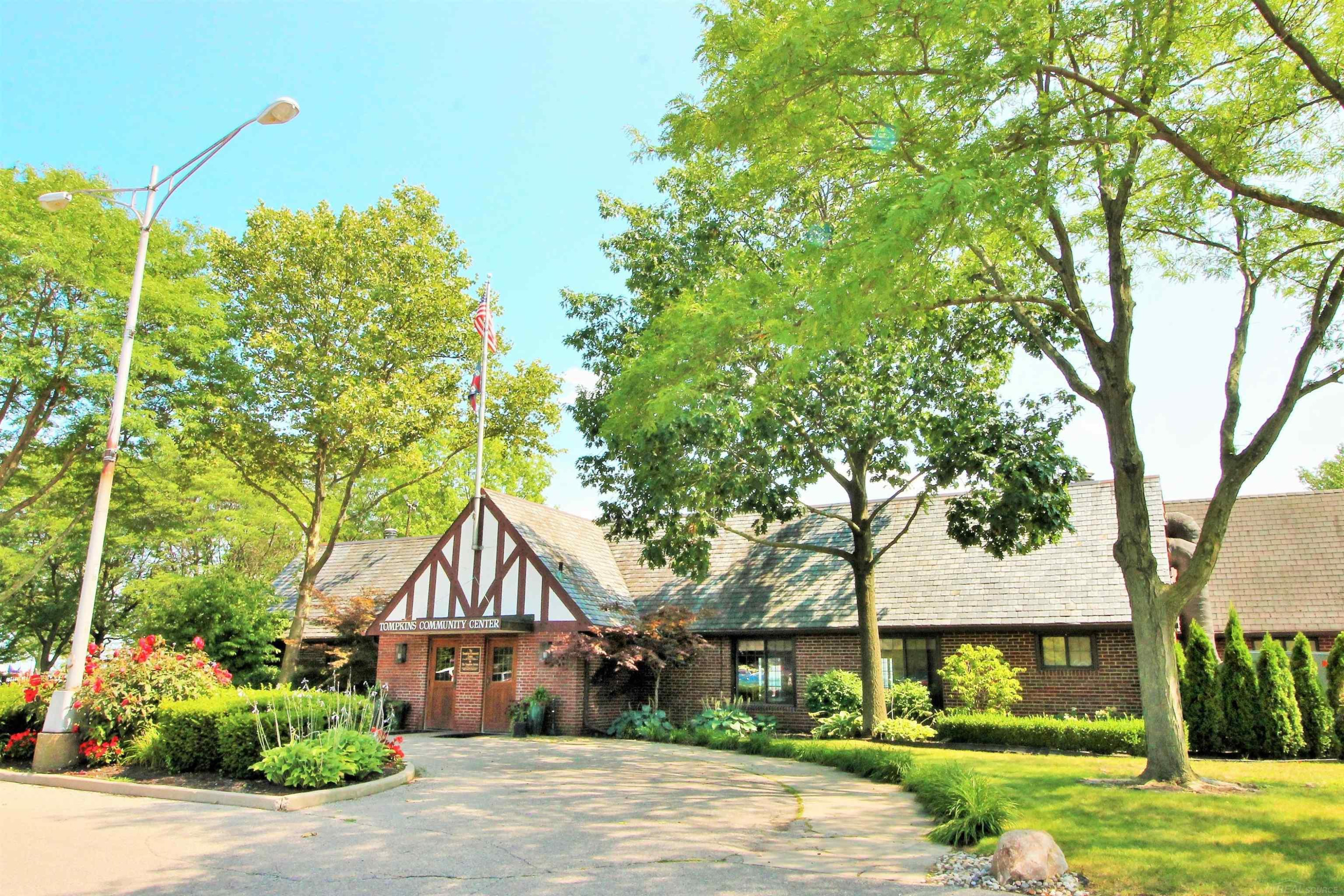801 Park Lane, Grosse Pointe Park, MI 48230 — Photo 80
