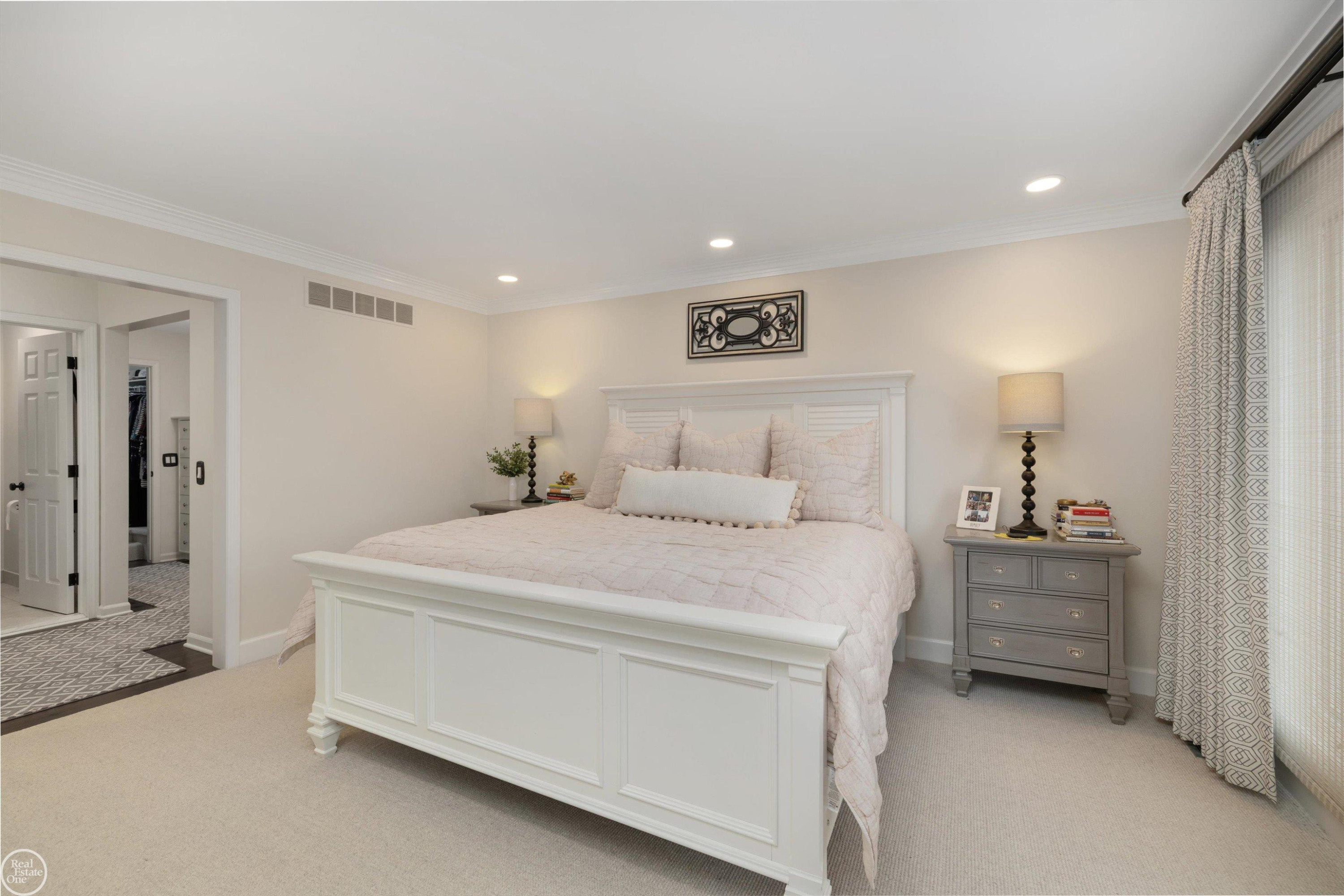 54 Belle Meade Street, Grosse Pointe, MI 48236 — Photo 35