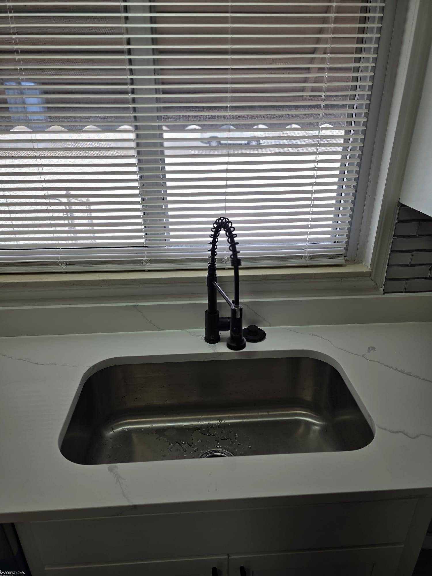 18595 Stephens Drive, Eastpointe, MI 48021 — Photo 14