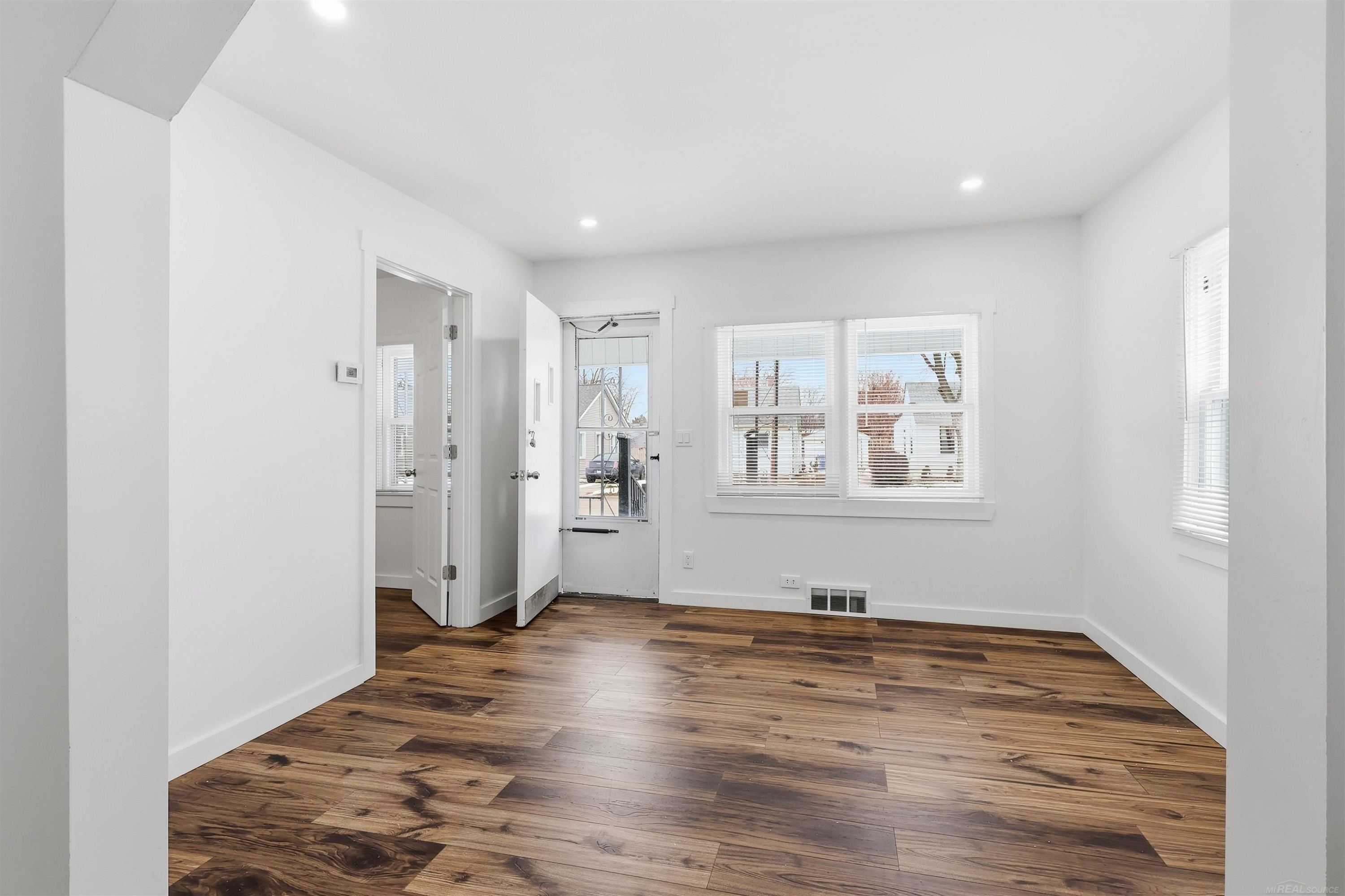 8636 Lozier Avenue, Warren, MI 48089 — Photo 5