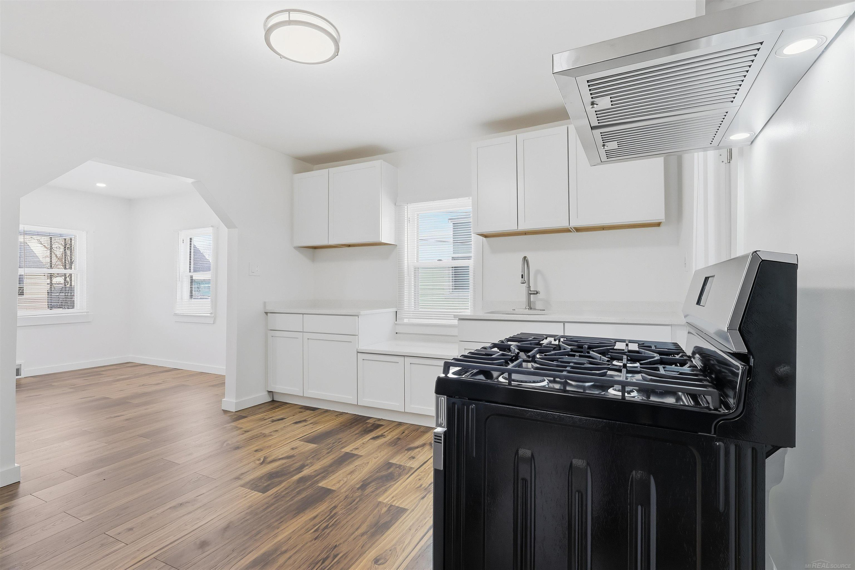 8636 Lozier Avenue, Warren, MI 48089 — Photo 10