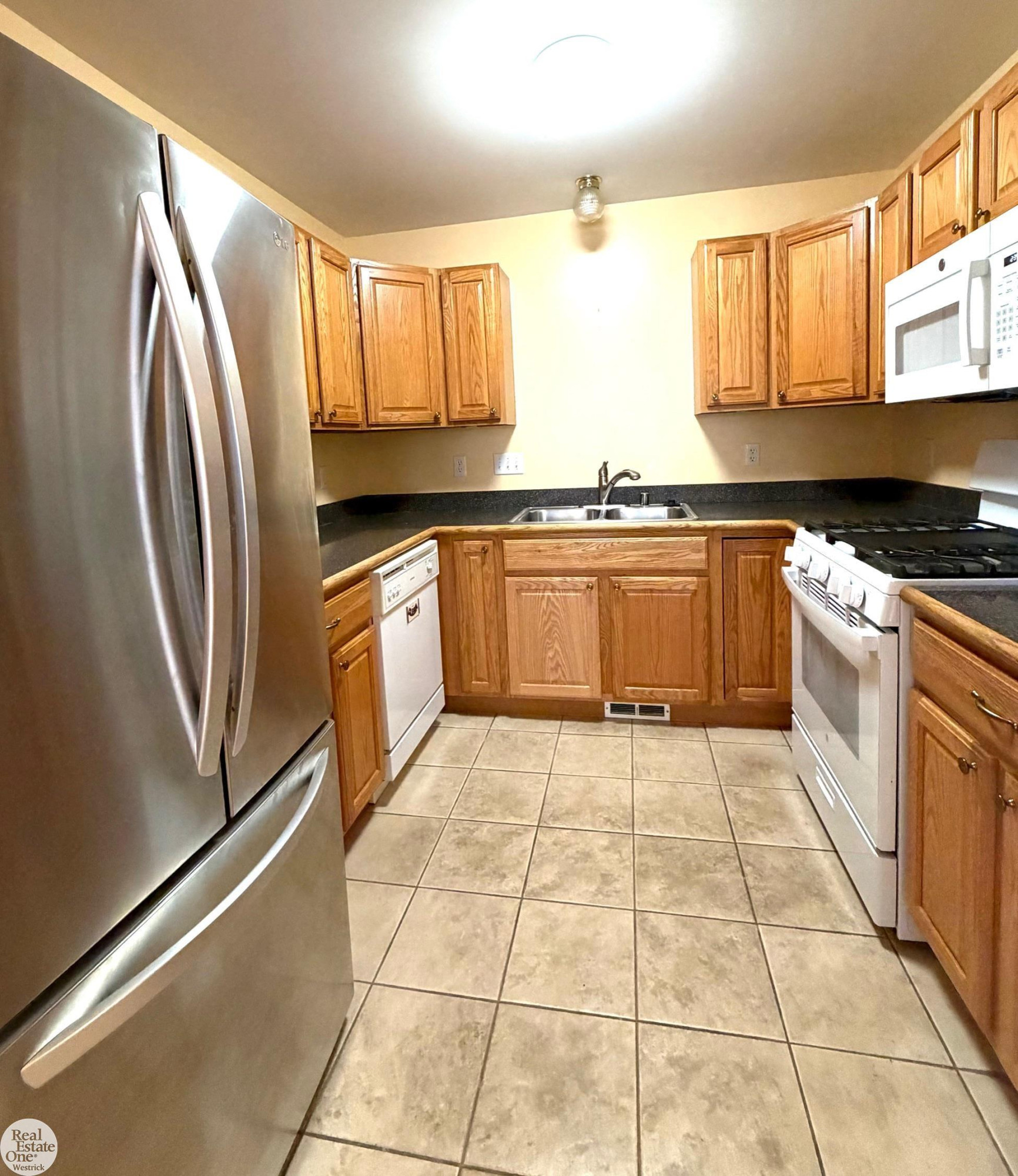 326 Heritage Way, Algonac, MI 48001 — Photo 9