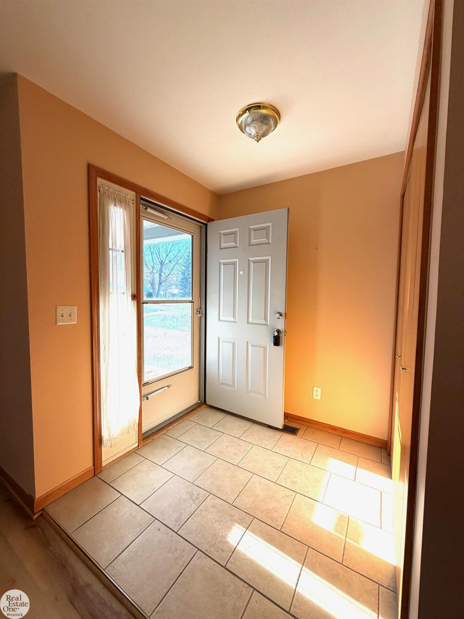 326 Heritage Way, Algonac, MI 48001 — Photo 23