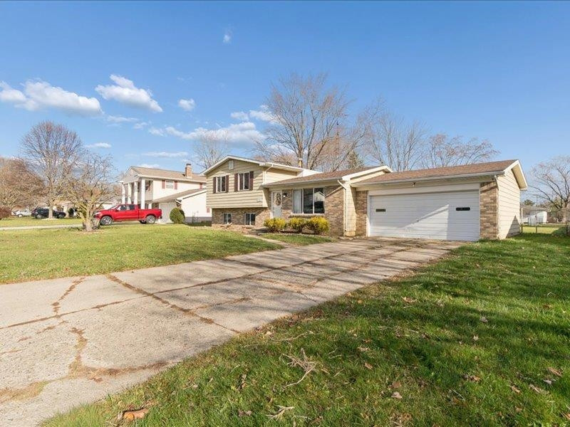 4341 Staunton Drive, Swartz Creek, MI 48473 — Photo 4