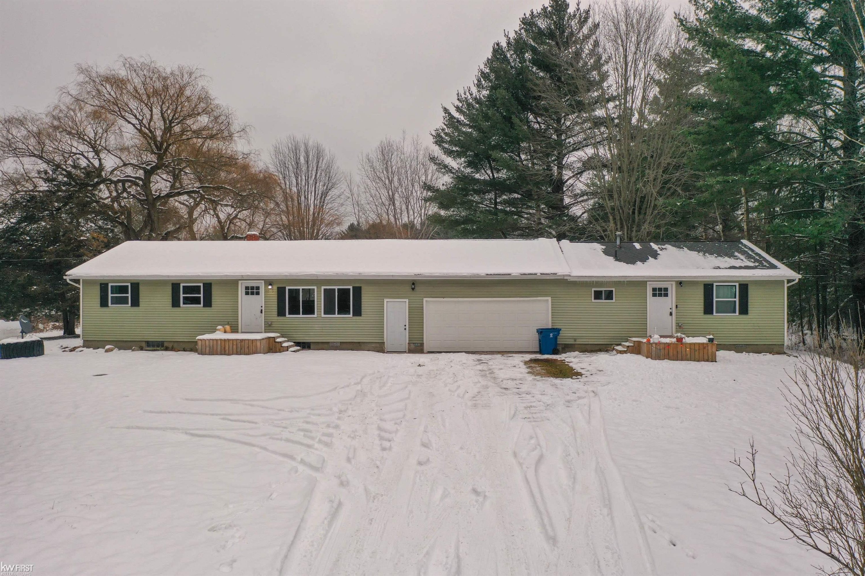 4875 S Sheridan Road, Millington, MI 48746 — front exterior
