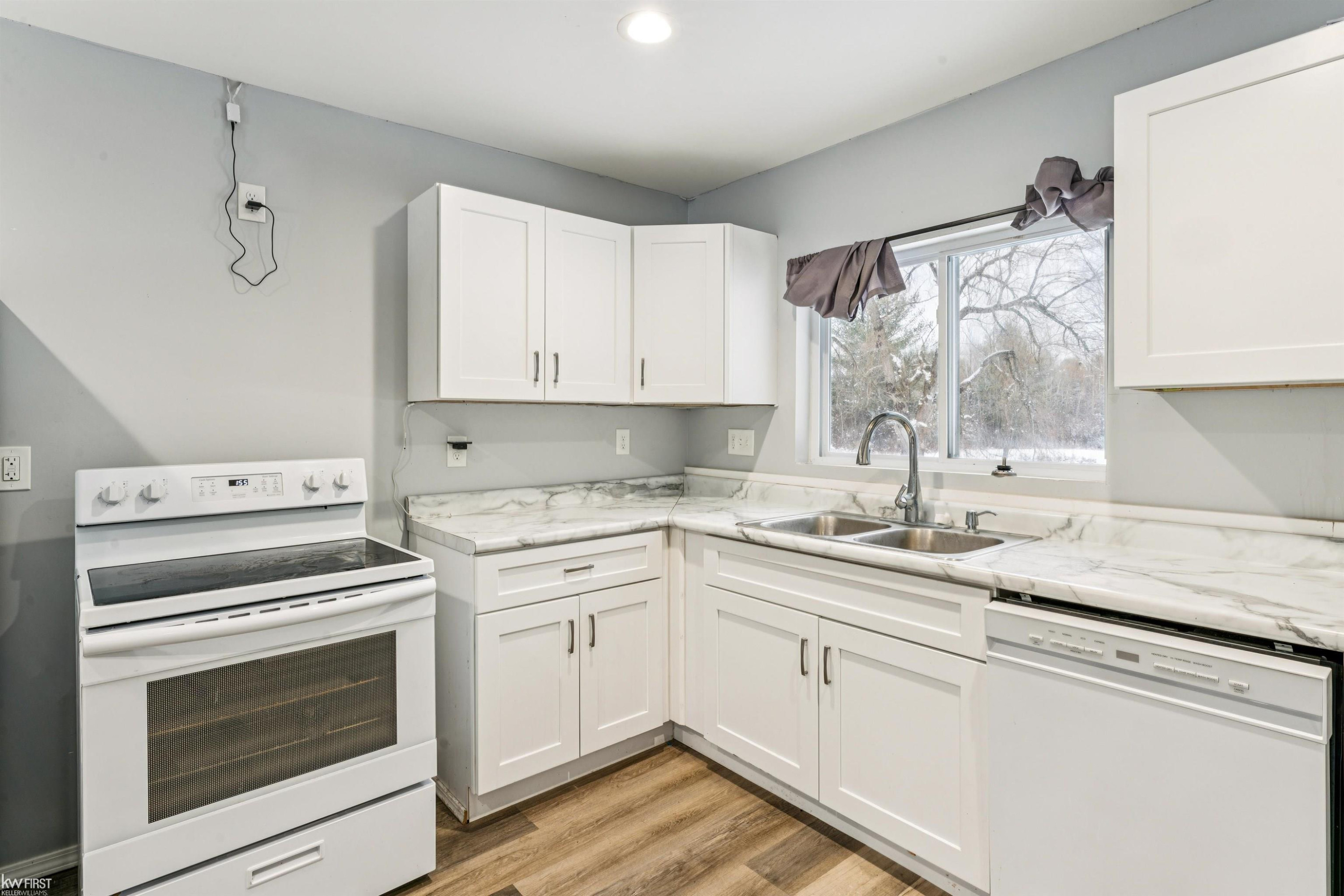 4875 S Sheridan Road, Millington, MI 48746 — Photo 7